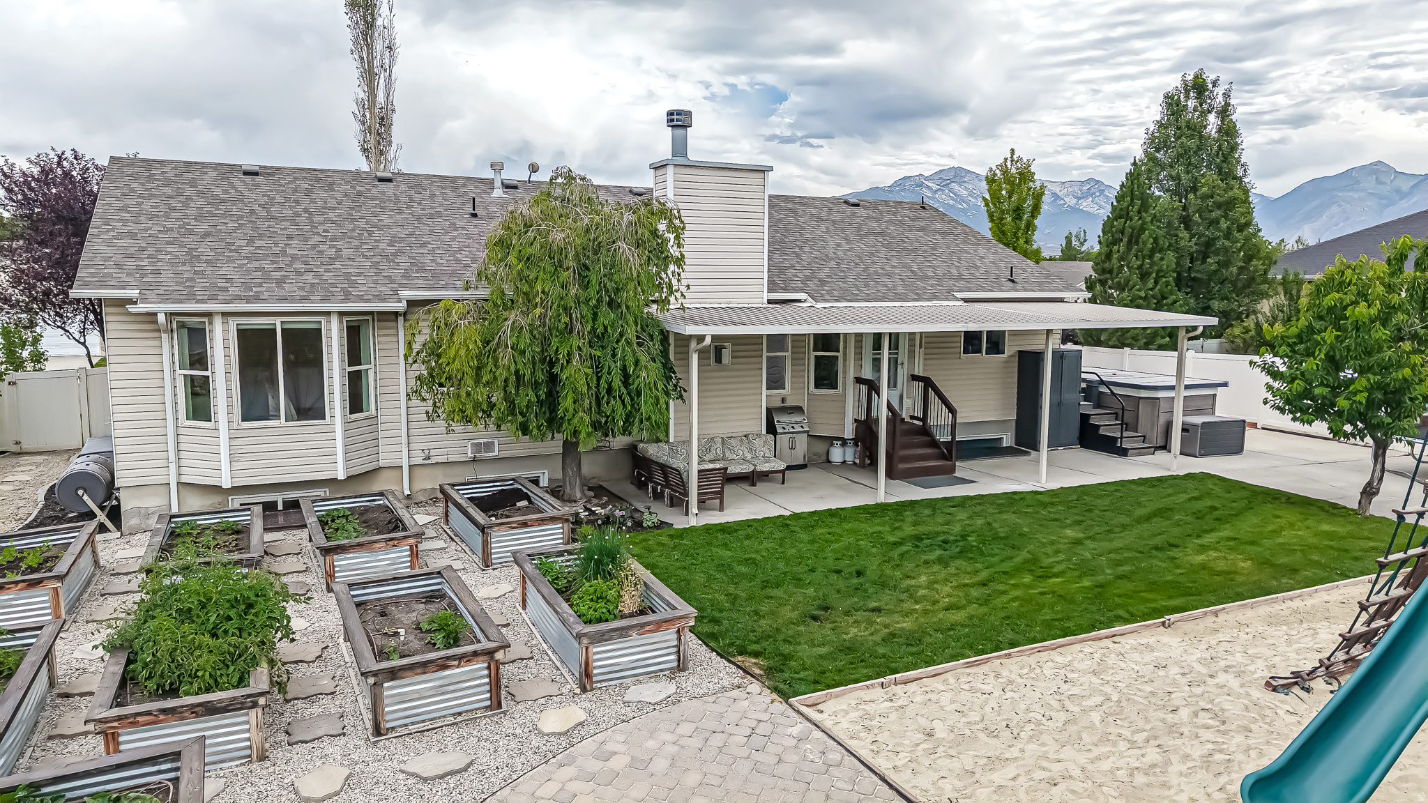 PARKSIDE ESTATES - Residential