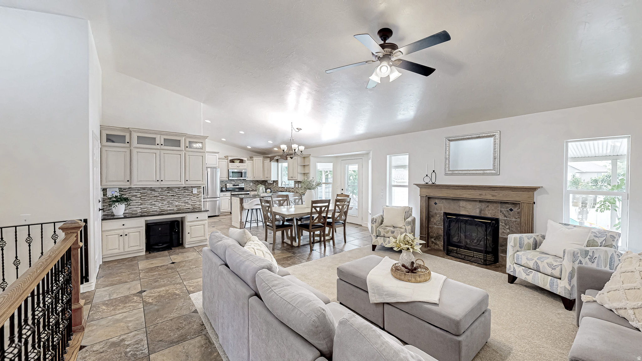 PARKSIDE ESTATES - Residential