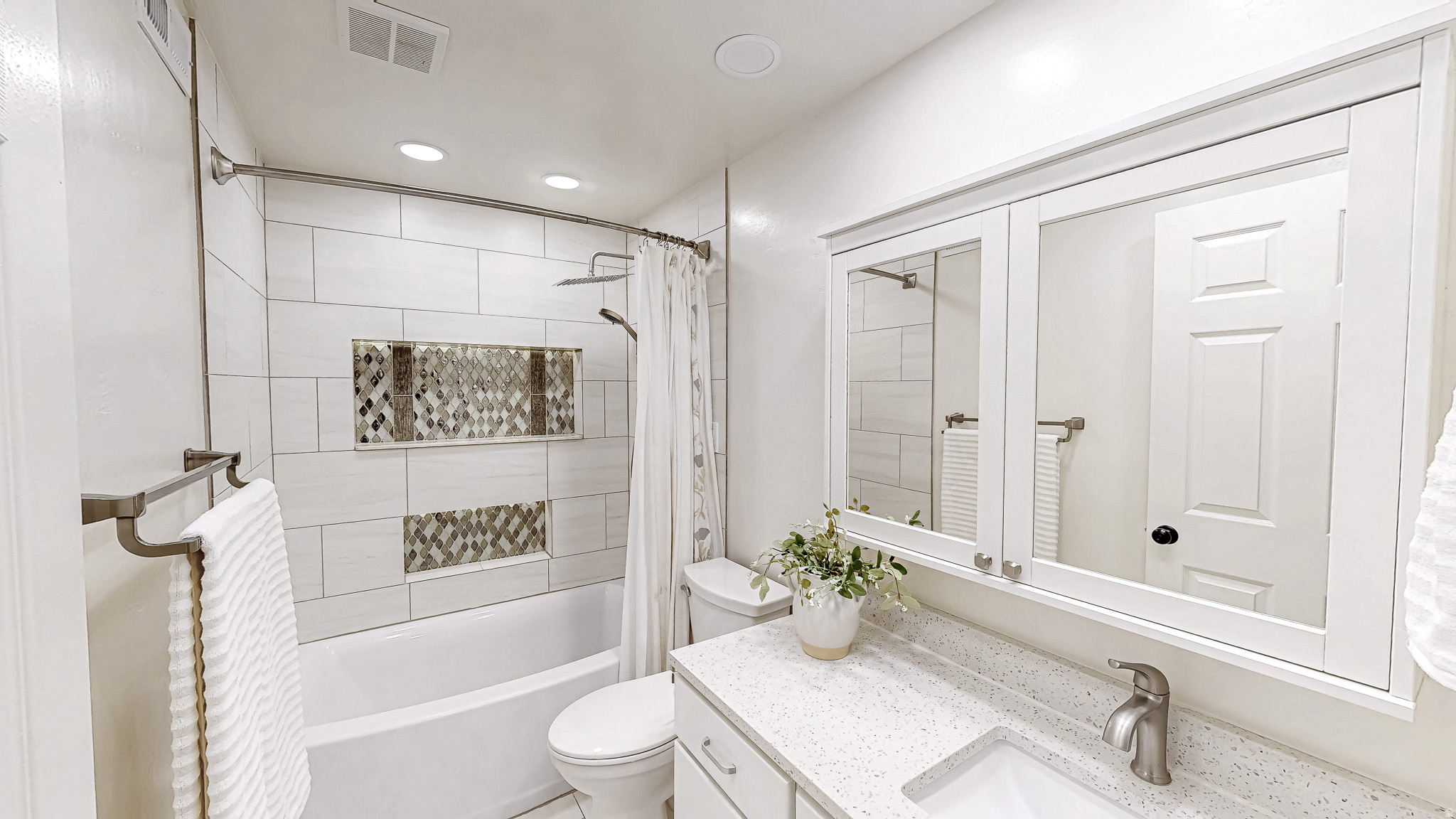 PARKSIDE ESTATES - Residential