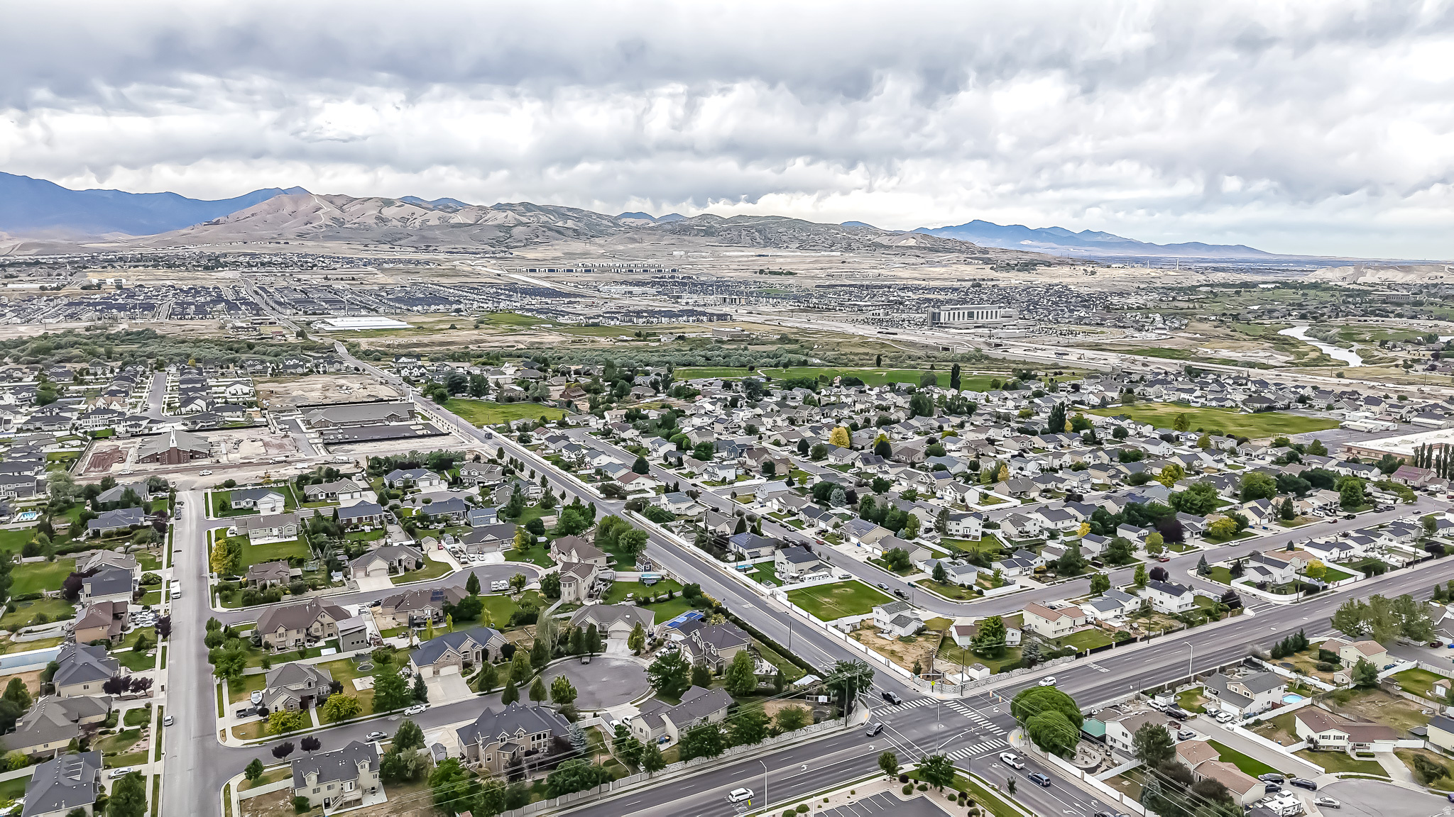 PARKSIDE ESTATES - Residential