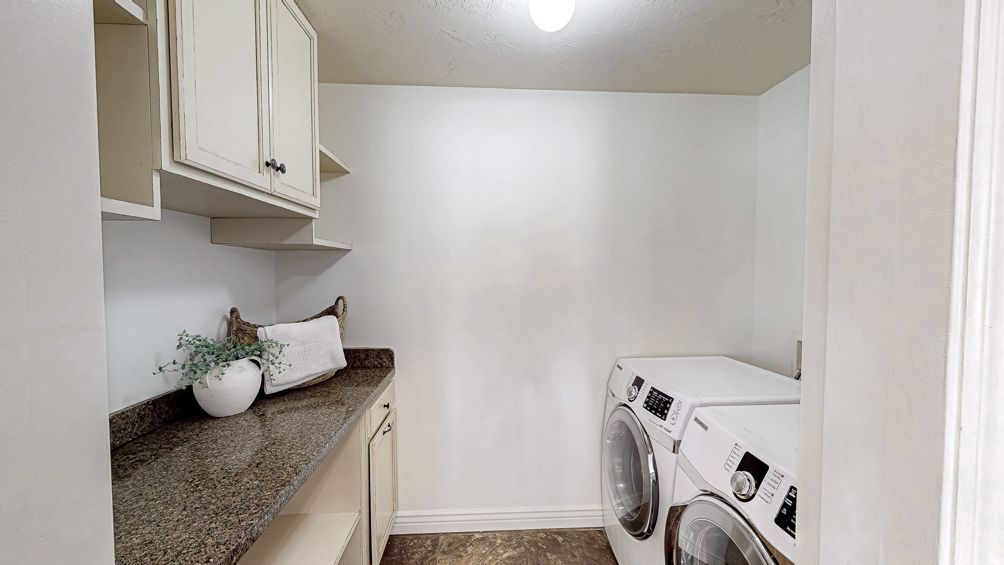PARKSIDE ESTATES - Residential