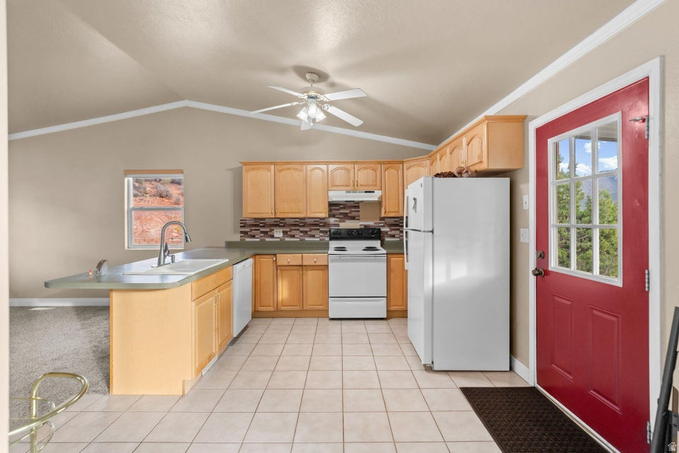 DIXIE DEER ESTATES - Residential