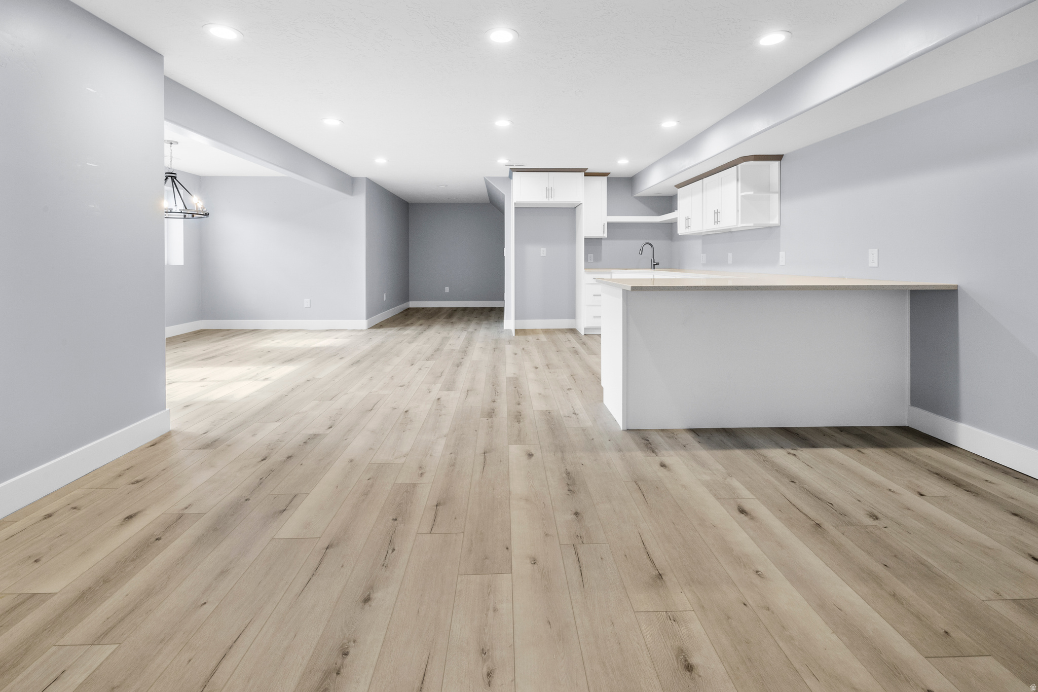 HALLS CROSSING - Residential