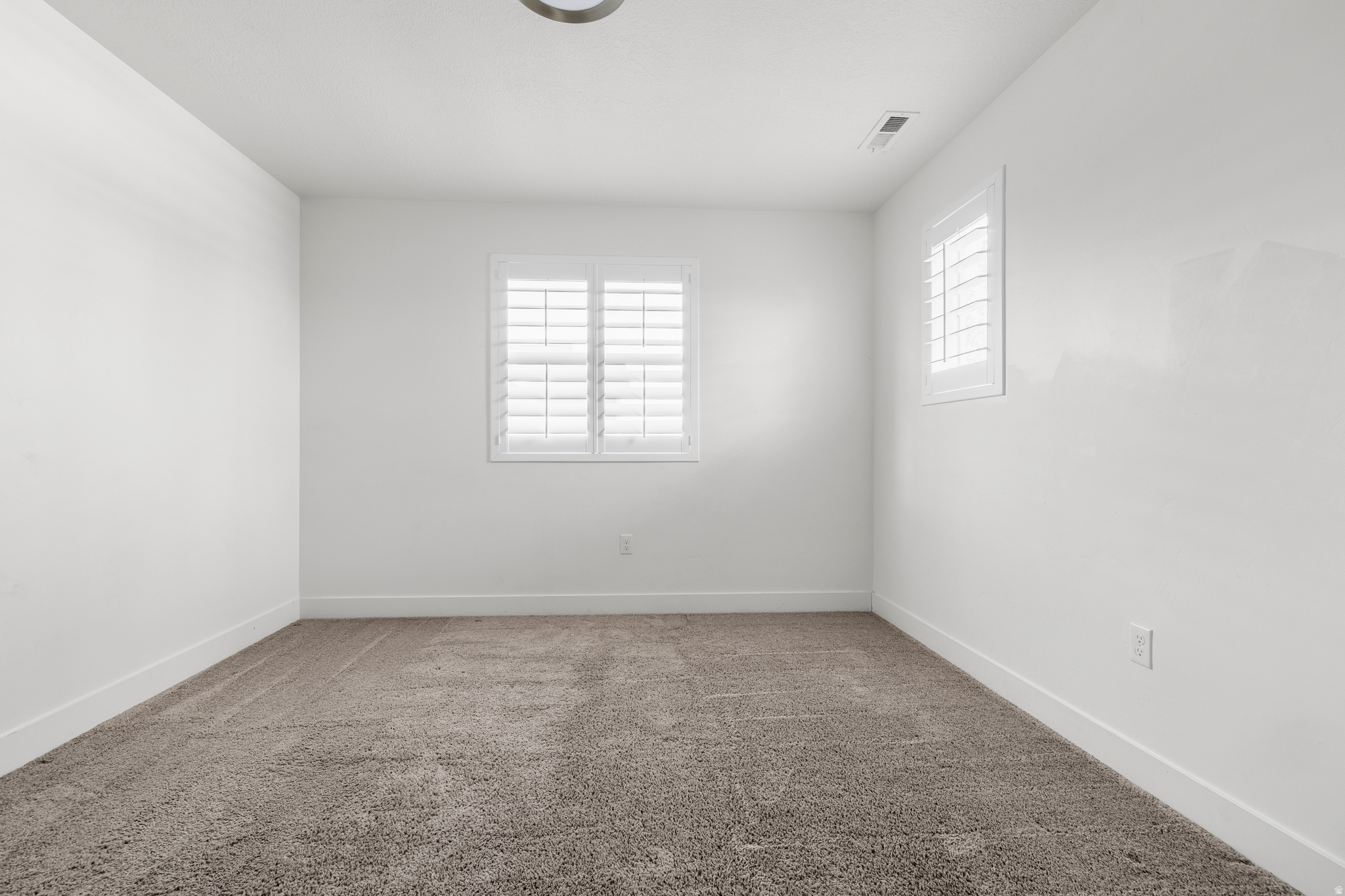 HALLS CROSSING - Residential