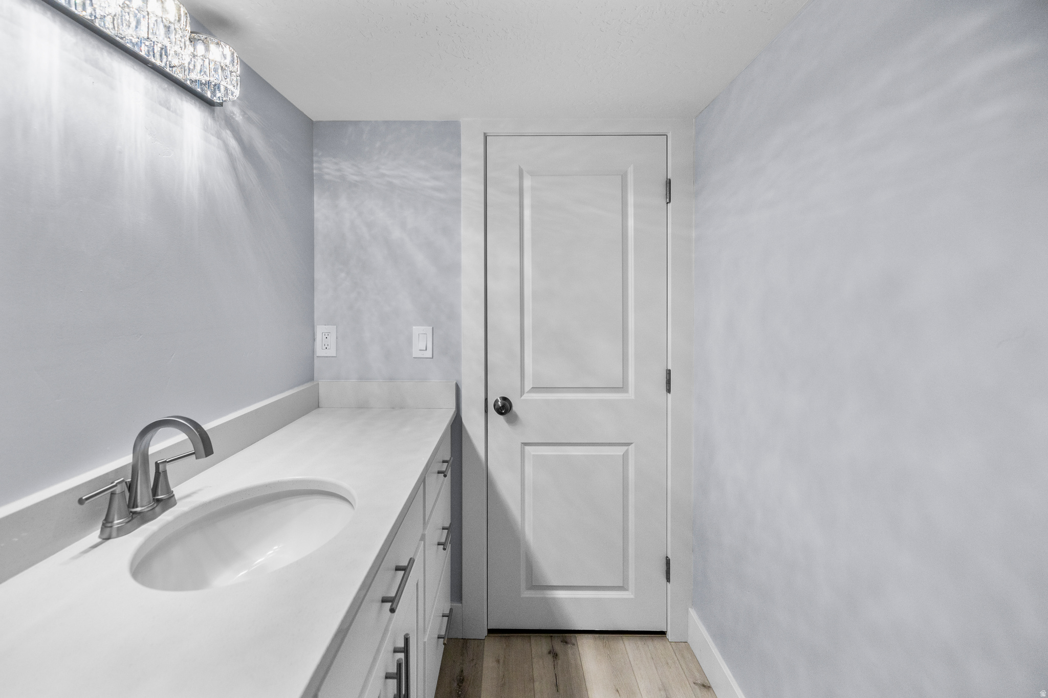 HALLS CROSSING - Residential