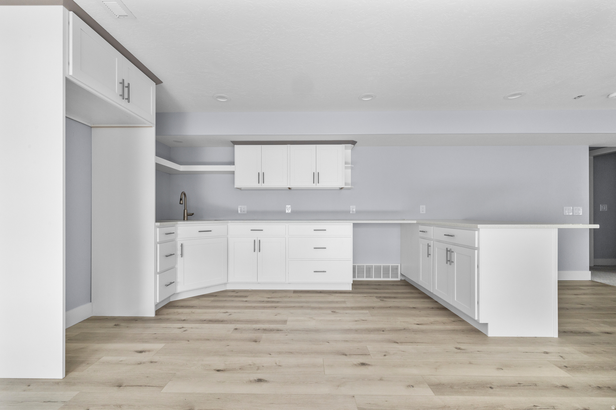 HALLS CROSSING - Residential
