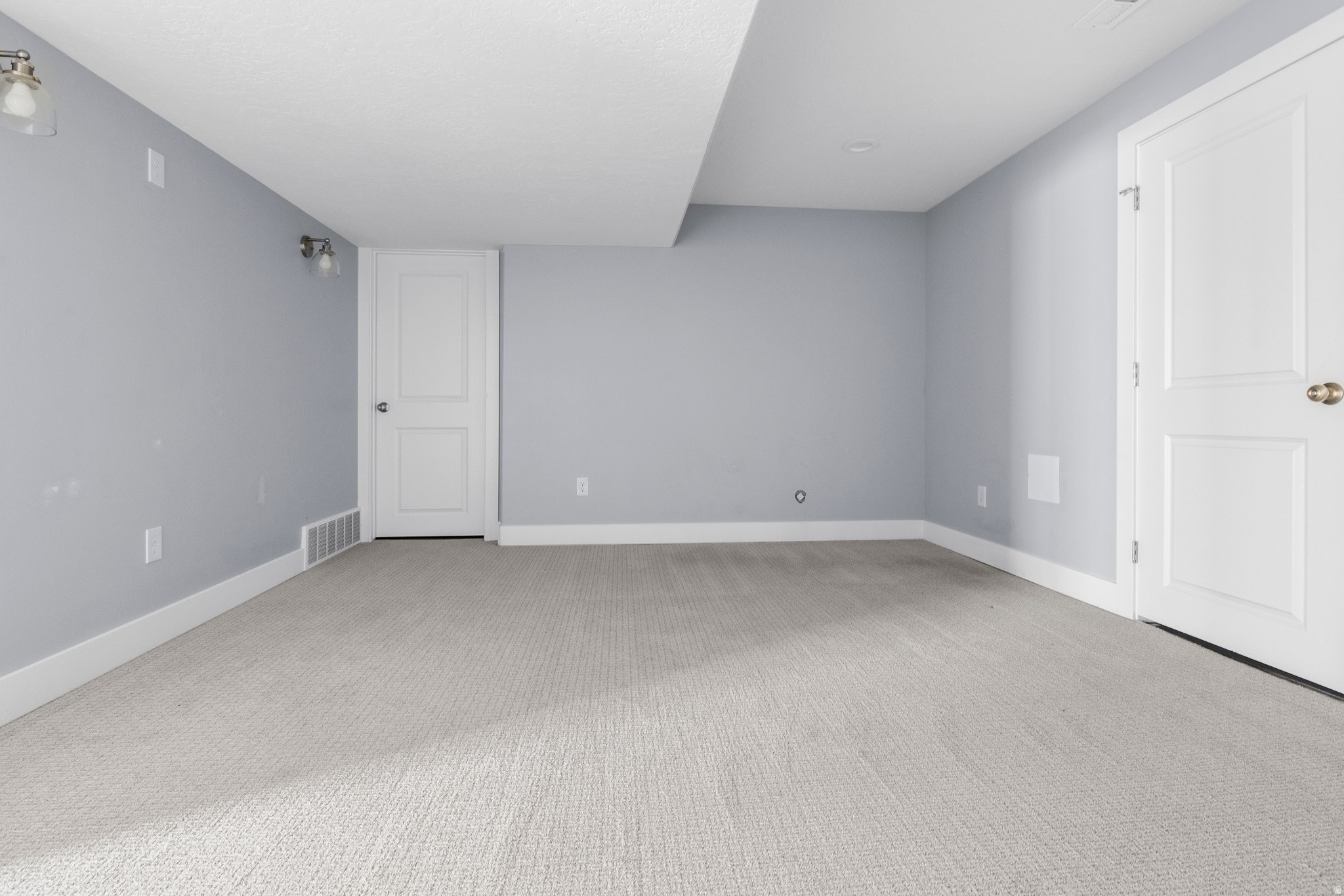 HALLS CROSSING - Residential