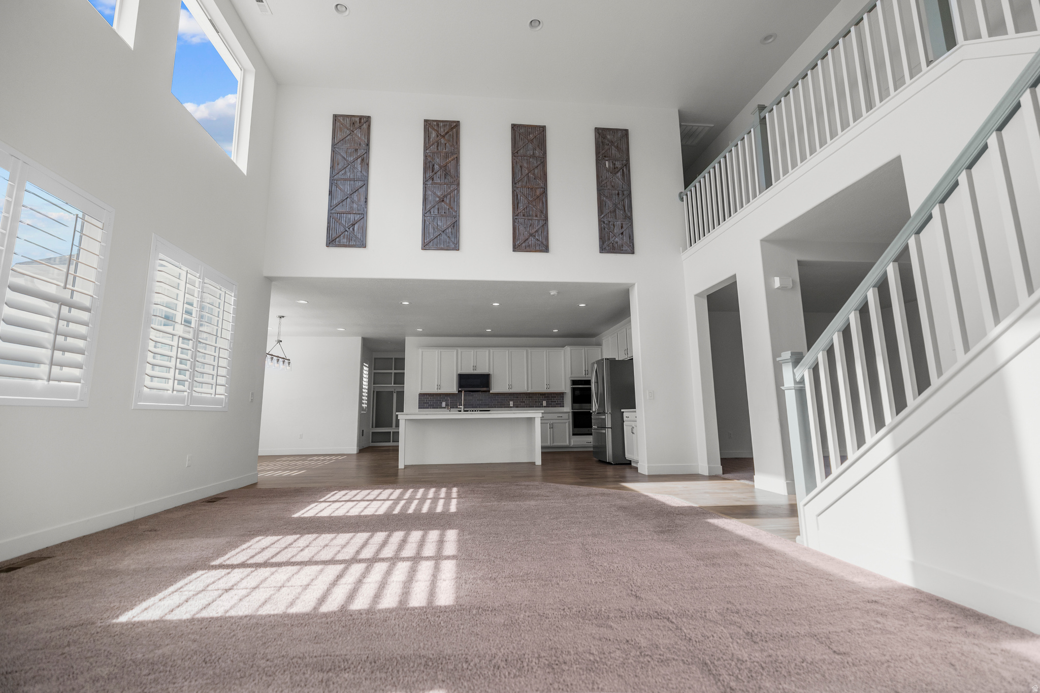 HALLS CROSSING - Residential
