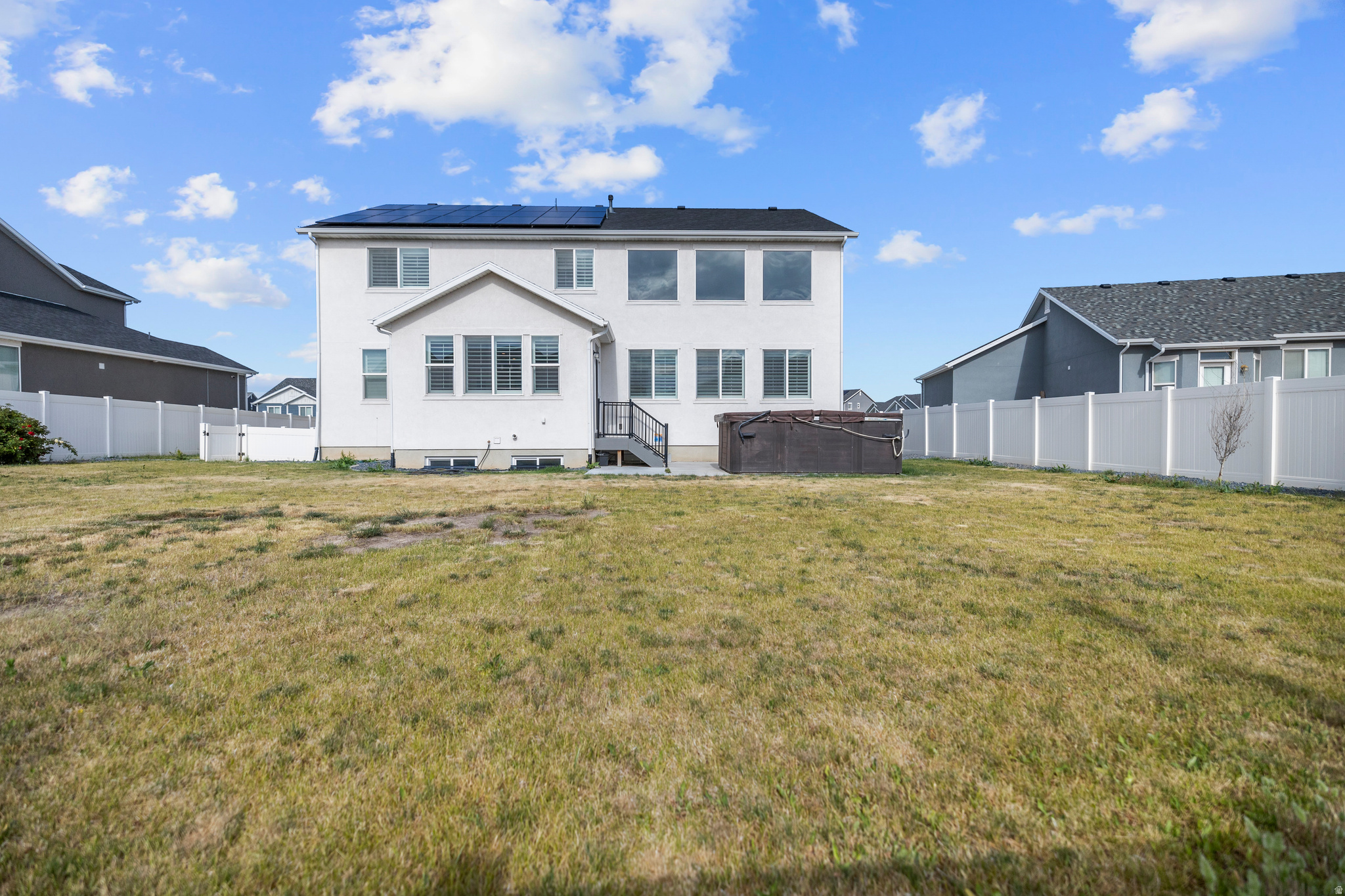 HALLS CROSSING - Residential