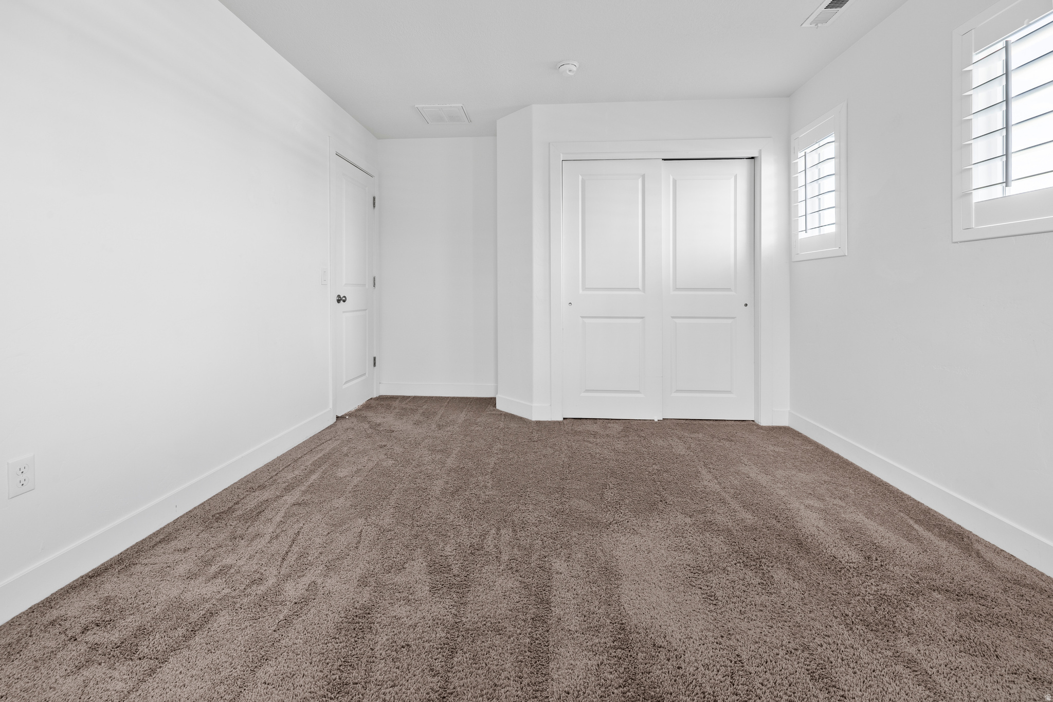 HALLS CROSSING - Residential