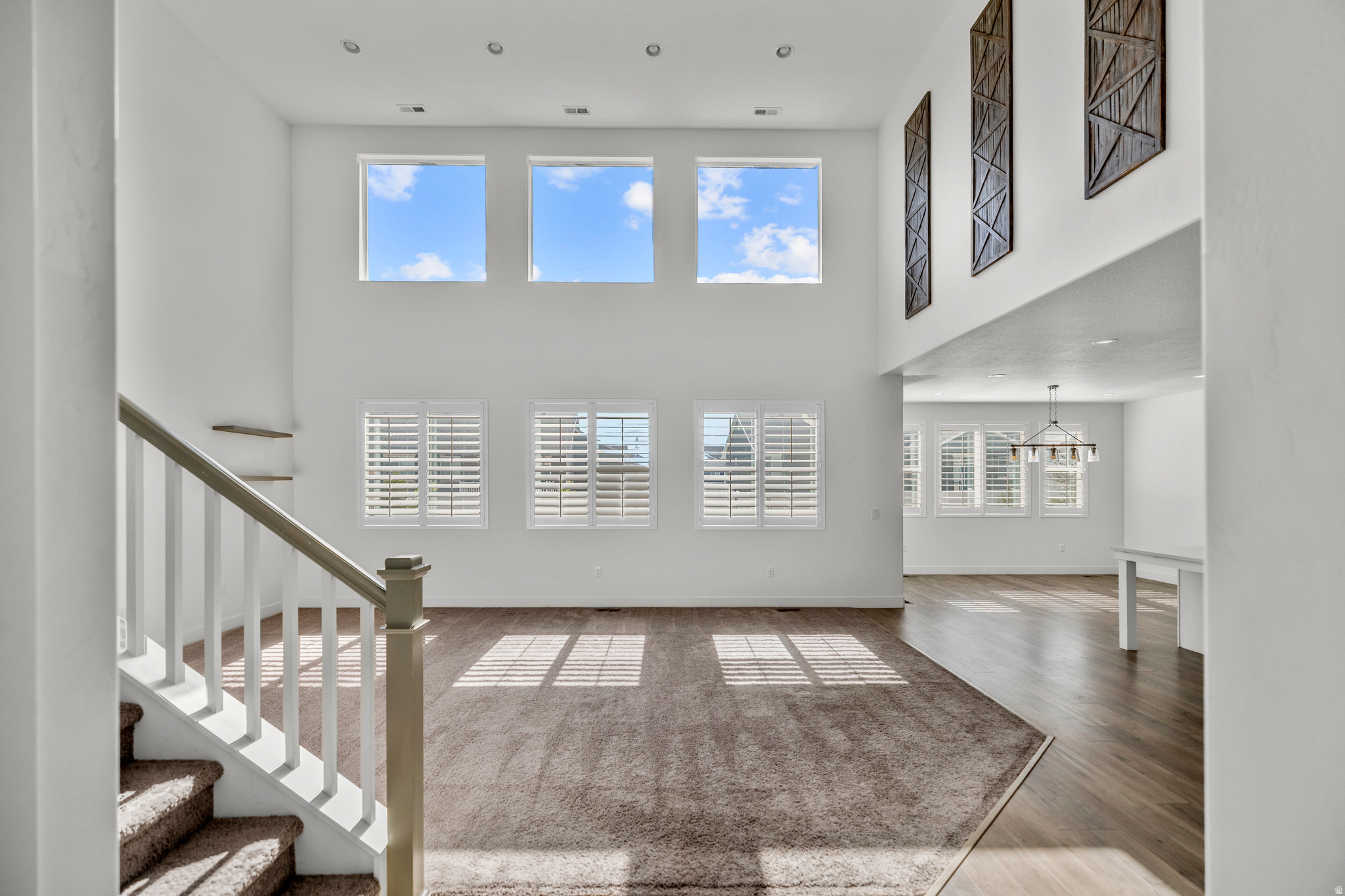 HALLS CROSSING - Residential