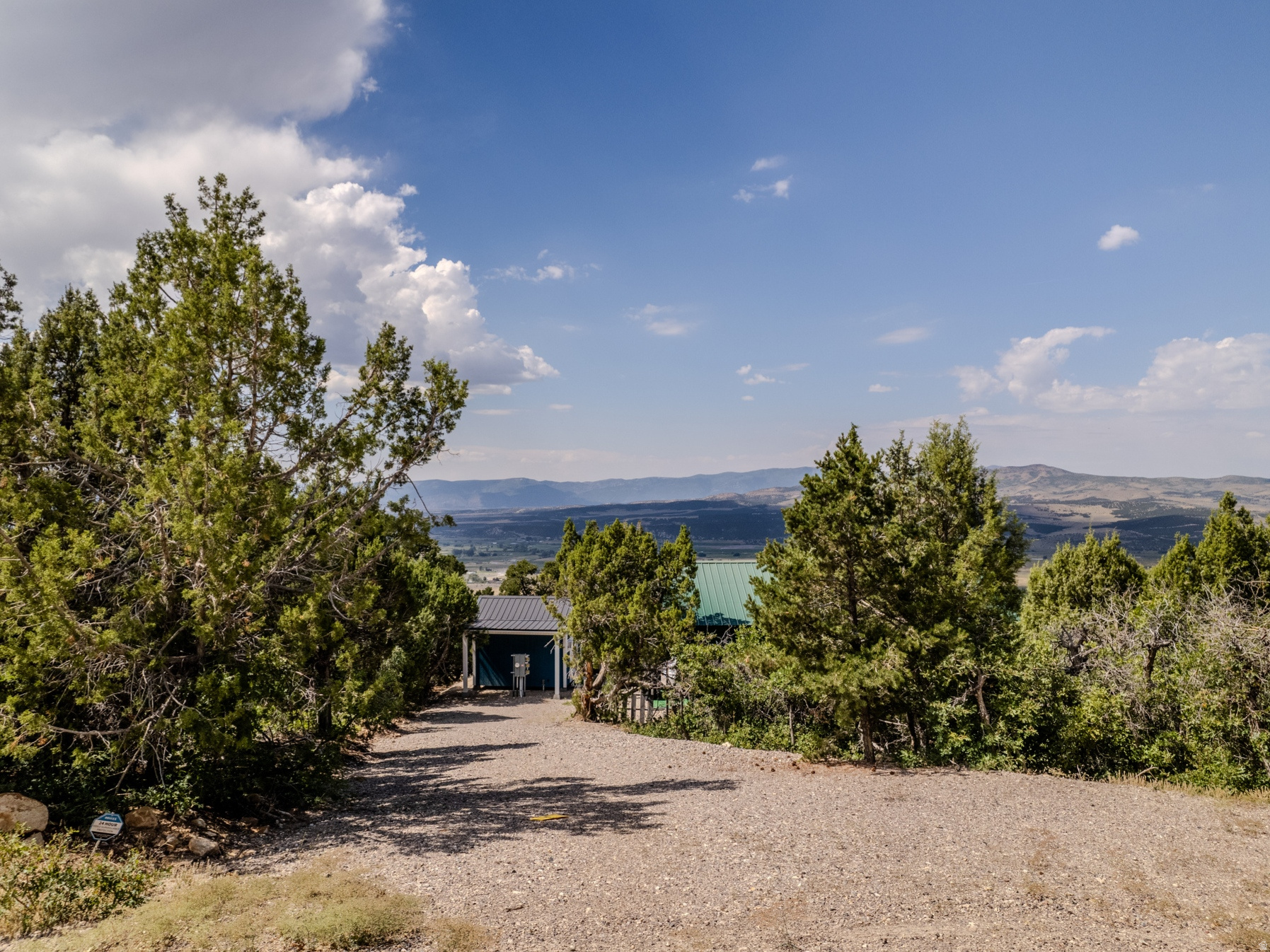 SKYLINE MOUNTAIN RESORT - Land