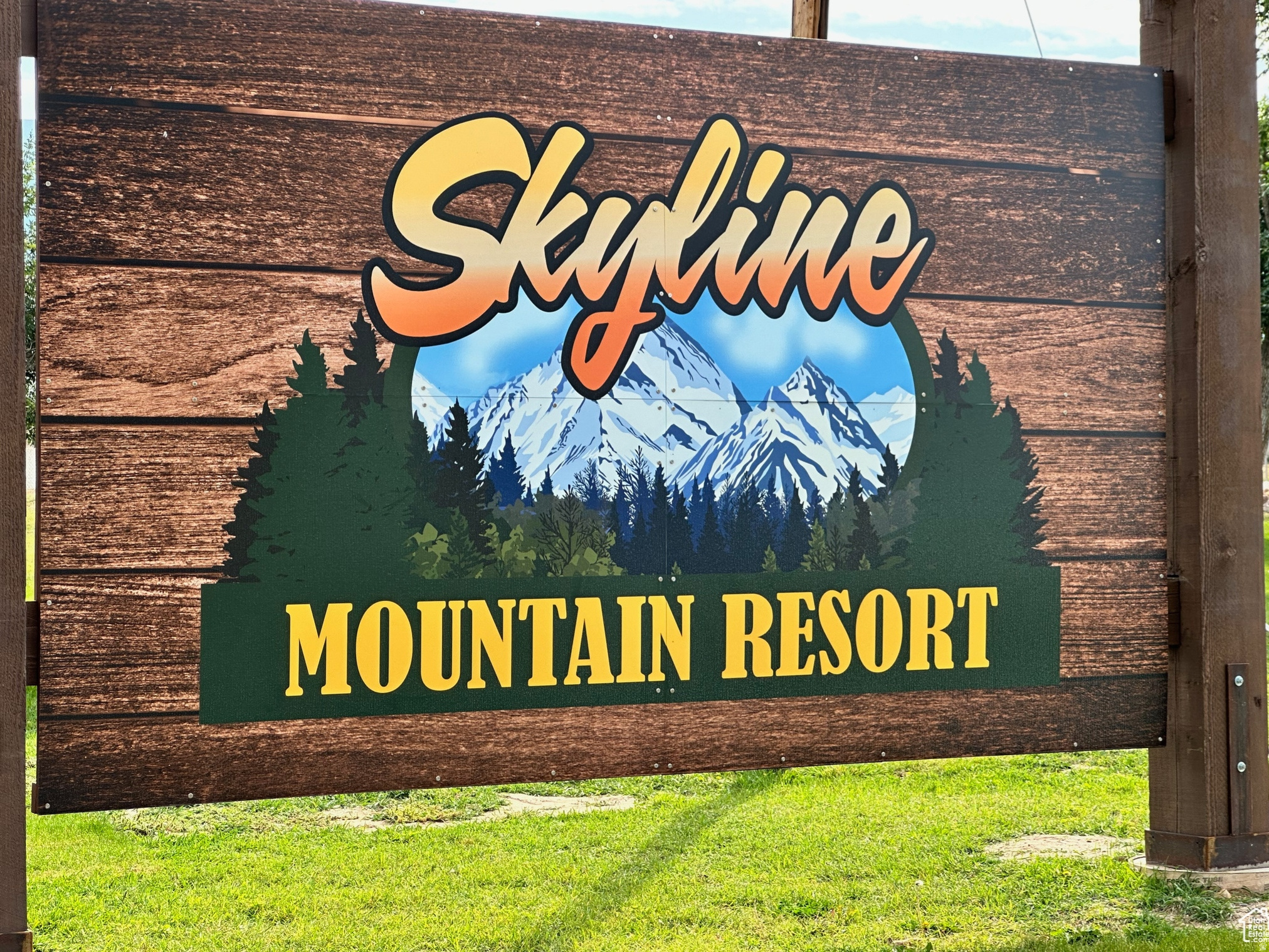 SKYLINE MOUNTAIN RESORT - Land