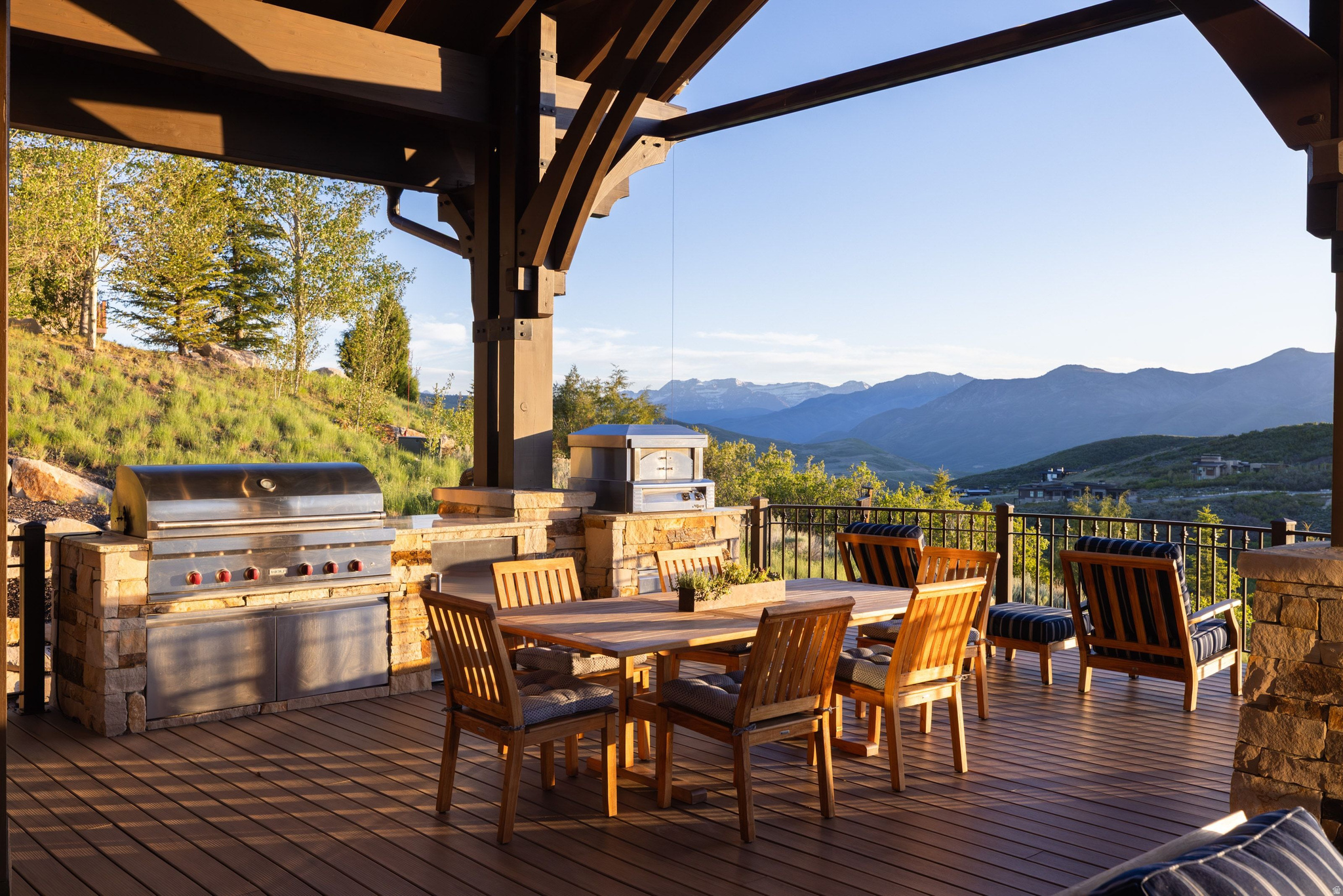 TUHAYE TWIN PEAKS - Residential