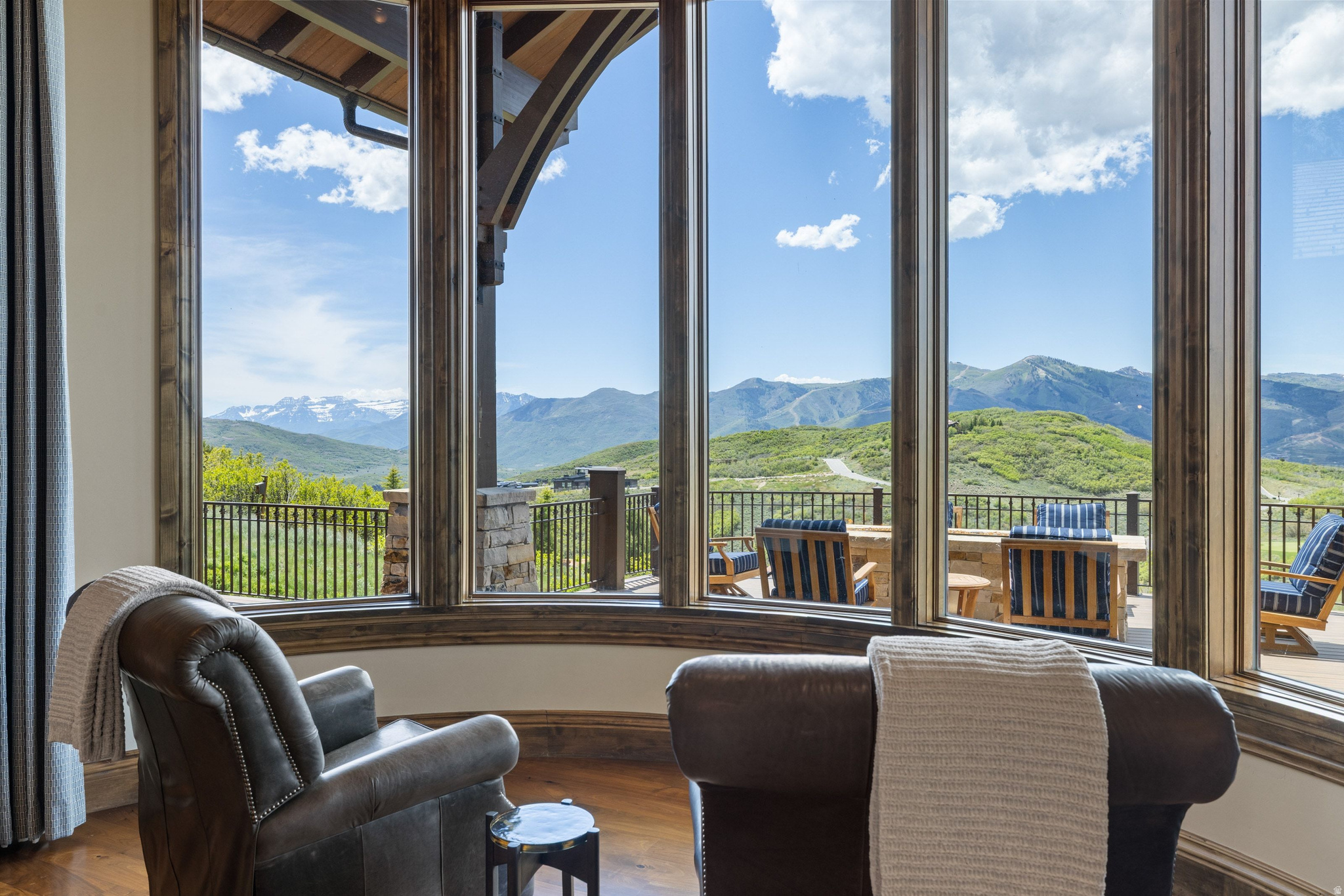 TUHAYE TWIN PEAKS - Residential