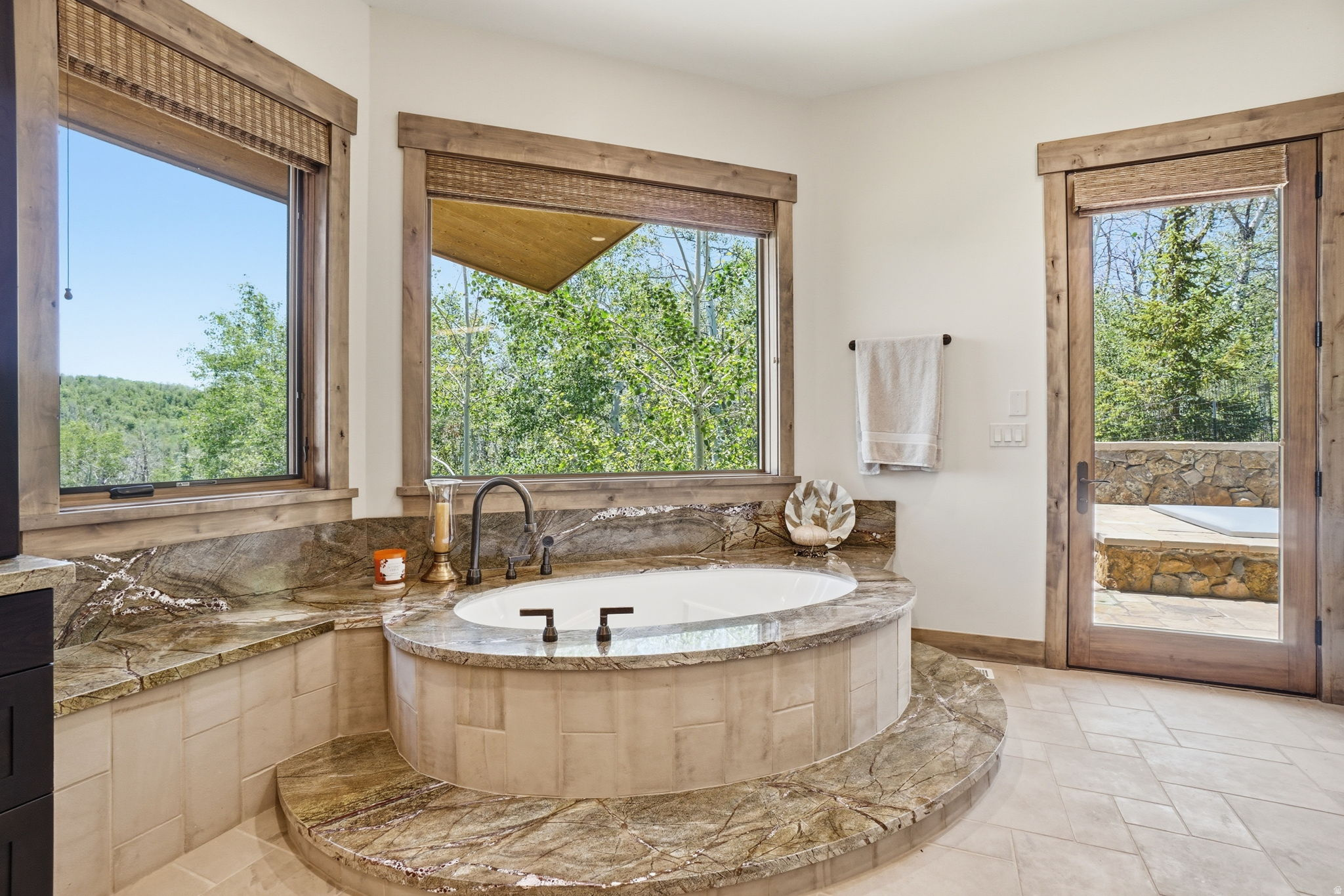 WOLF CREEK RANCH - Residential