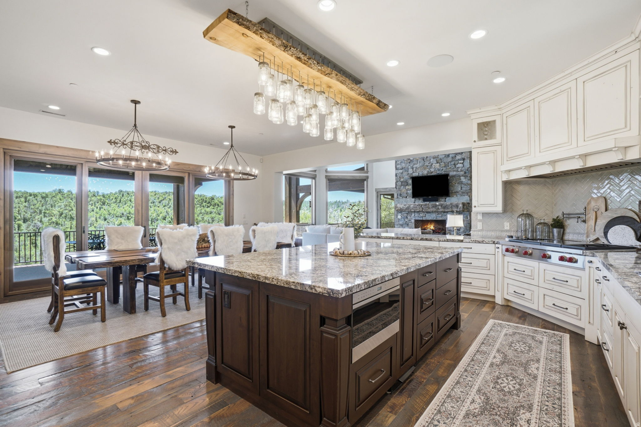 WOLF CREEK RANCH - Residential
