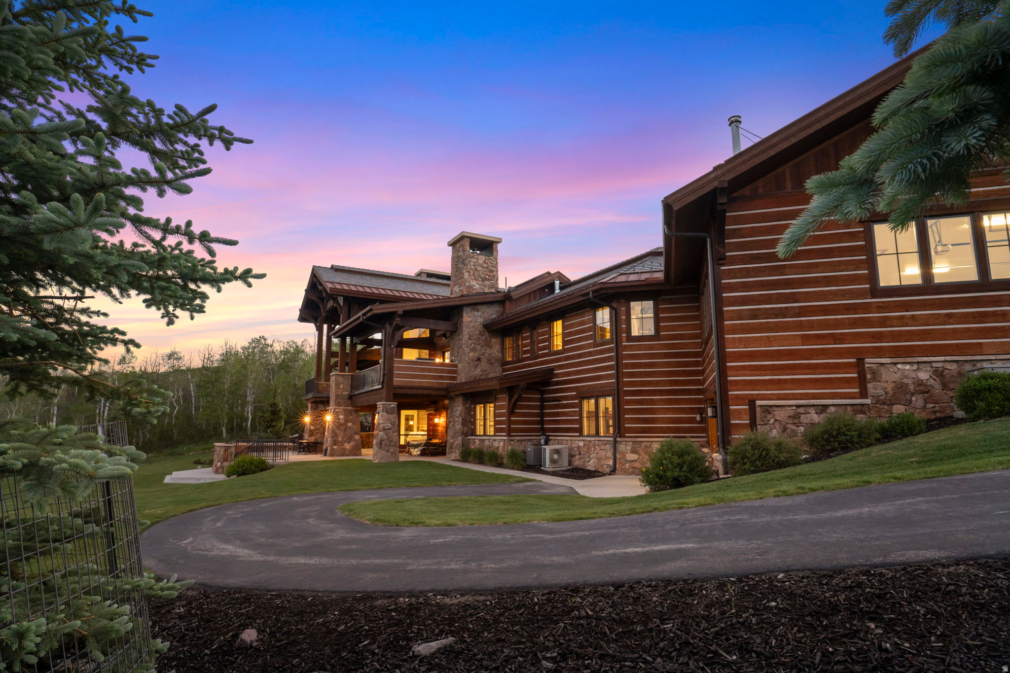 WOLF CREEK RANCH - Residential