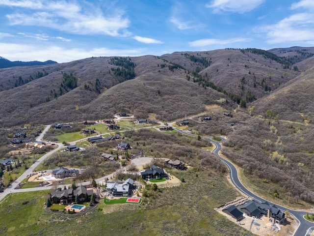 CRIMSON RIDGE - Land