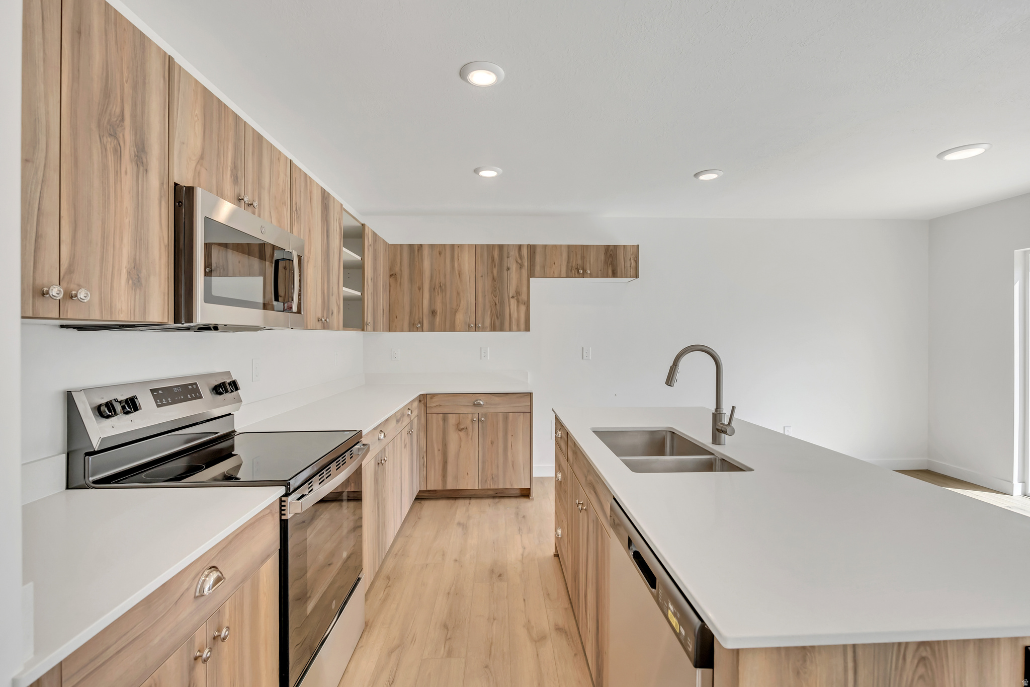 SUMMIT VIEW - Residential