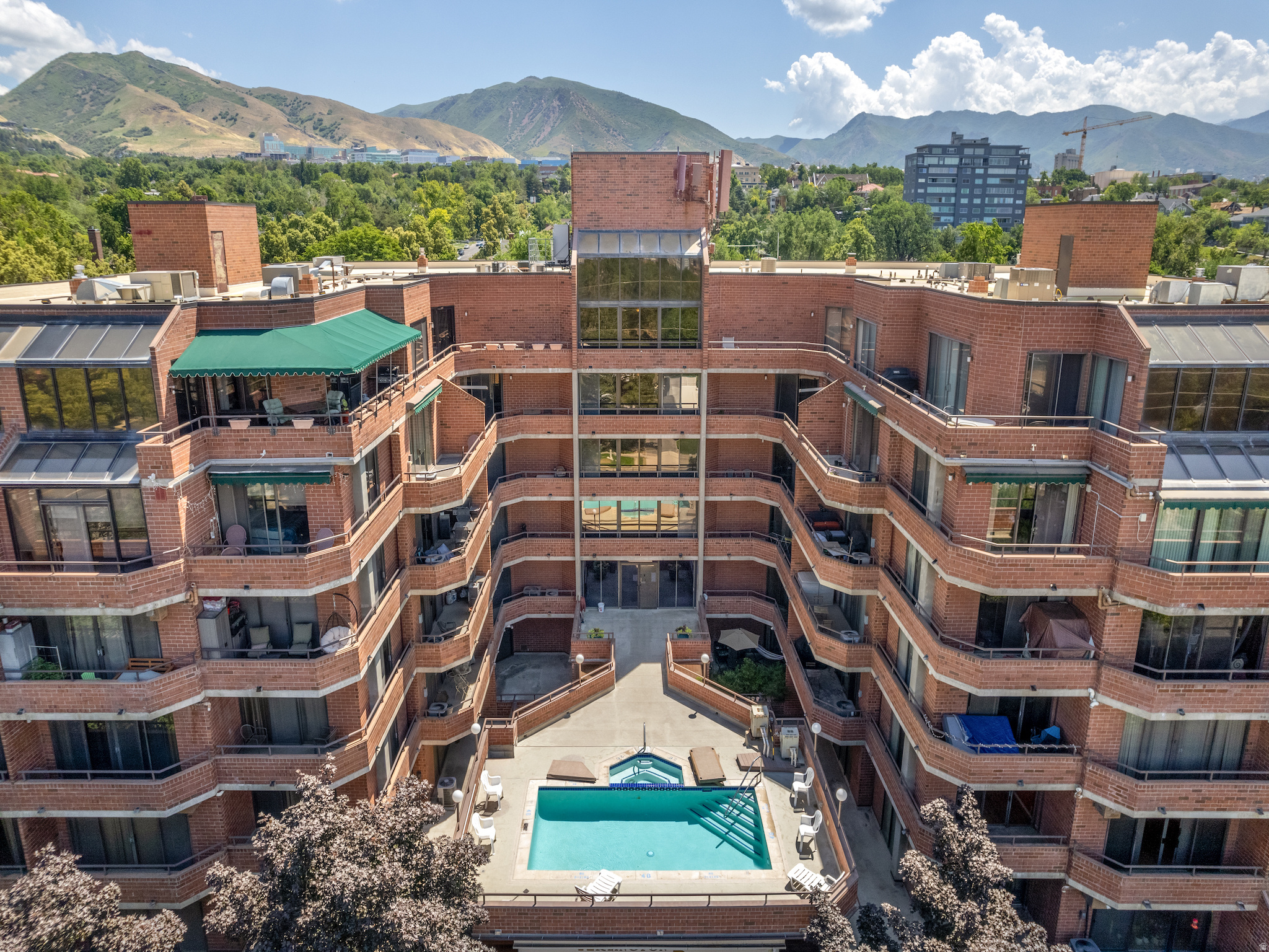 ARLINGTON - Residential