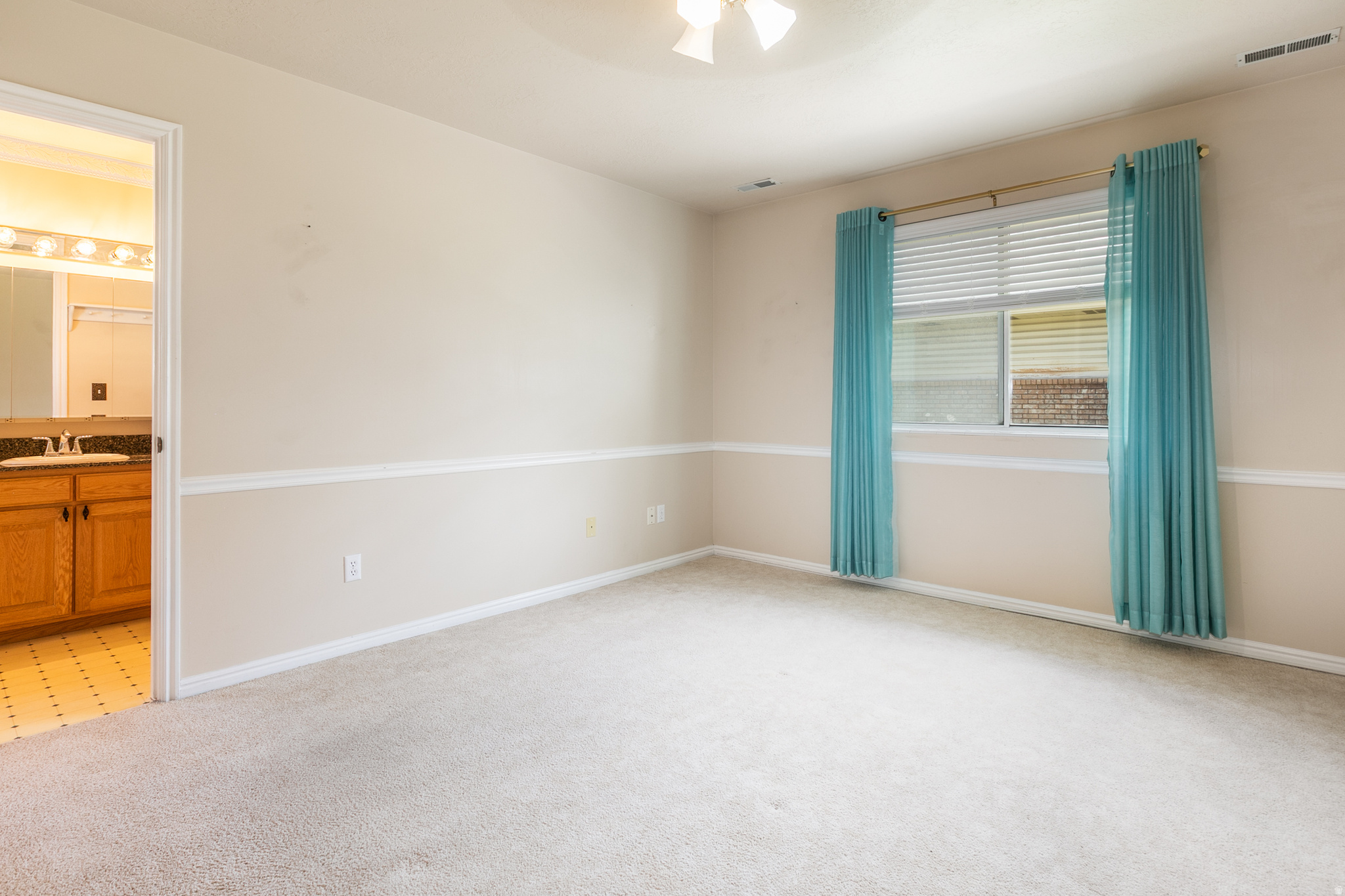 HERITAGE PLACE - Residential
