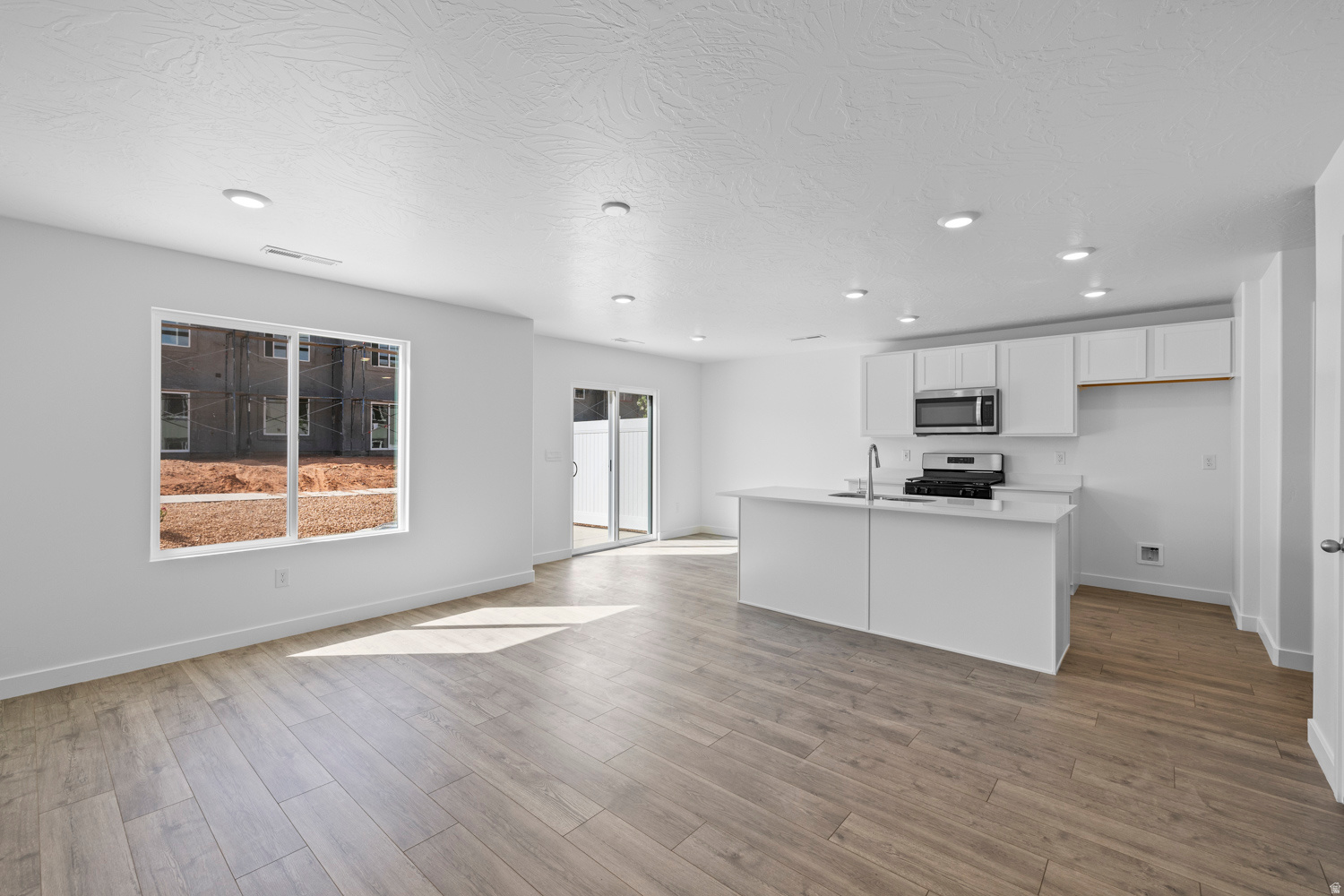 LAVENDAR CANYON AT LONG VALLEY - Residential