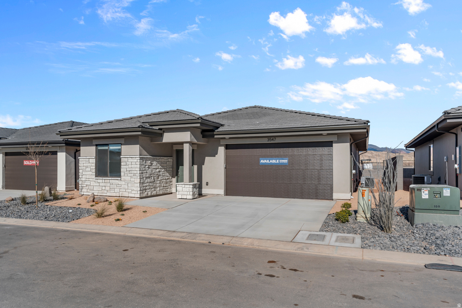 Single level living in this fan favorite Blackrock floor plan featured in the desirable community of Long Valley. You will enjoy an open floorplan that boasts a kitchen with generous pantry, a large kitchen island with breakfast bar, quartz countertops, stainless appliances with gas cooking, and laminate flooring throughout the main level. Enjoy our community pools, hot tub, pickleball courts, 18 hole putting course and more! Ask me about our generous home warranty and smart home package! ** Special Interest Rates are Available when you use DHI Mortgage in addition to receiving $6,000 toward closing costs.