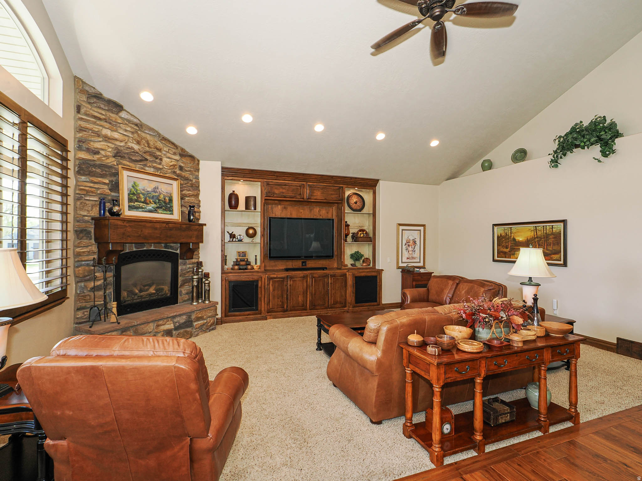 CASCADE COVE - Residential