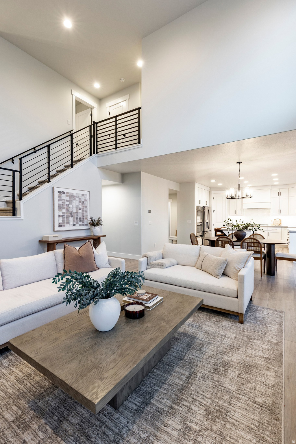 COYOTE RIDGE - Residential
