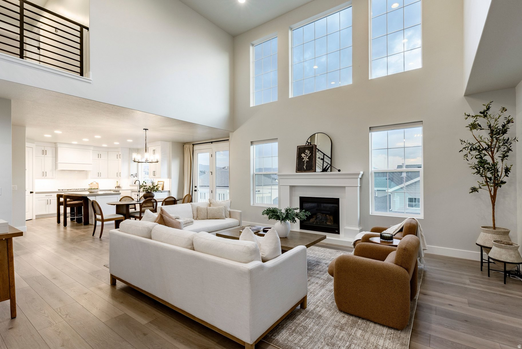 COYOTE RIDGE - Residential