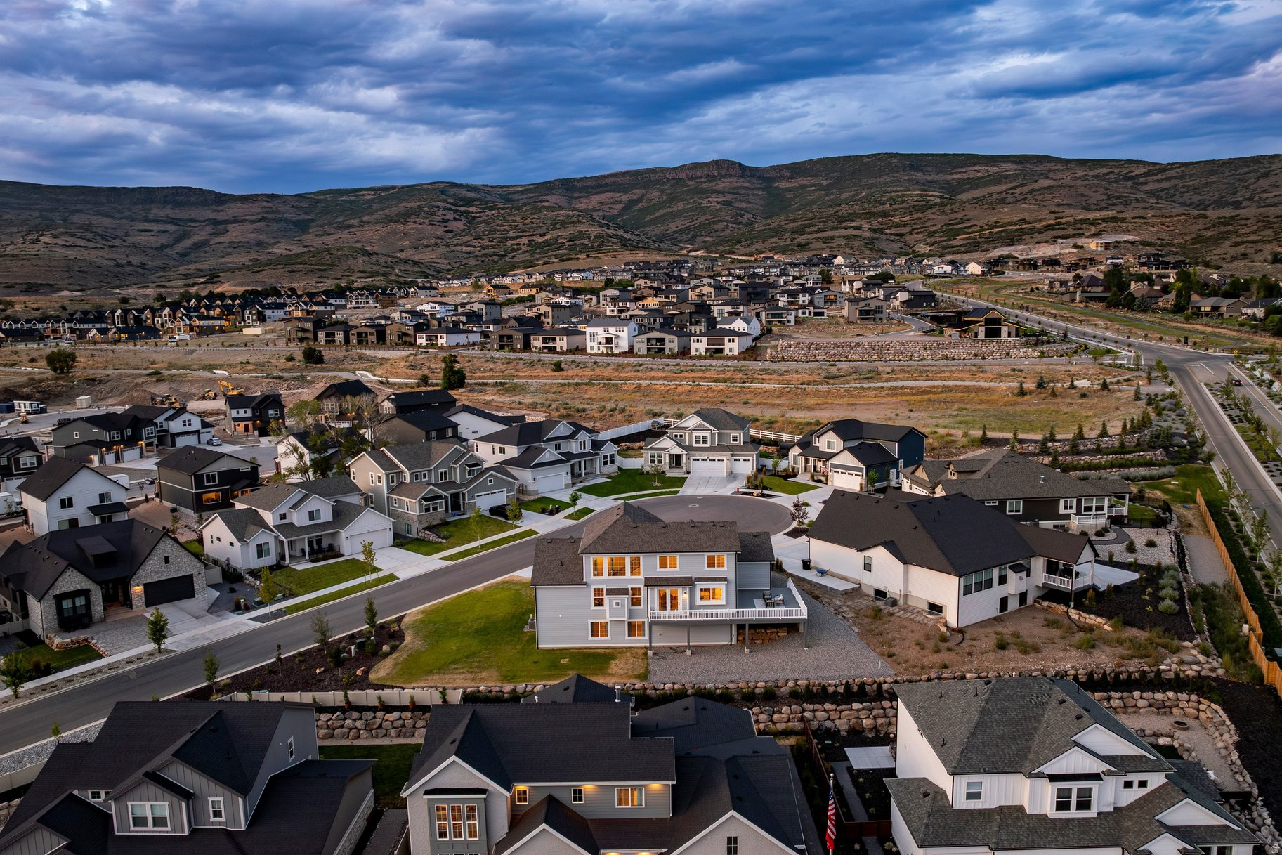COYOTE RIDGE - Residential