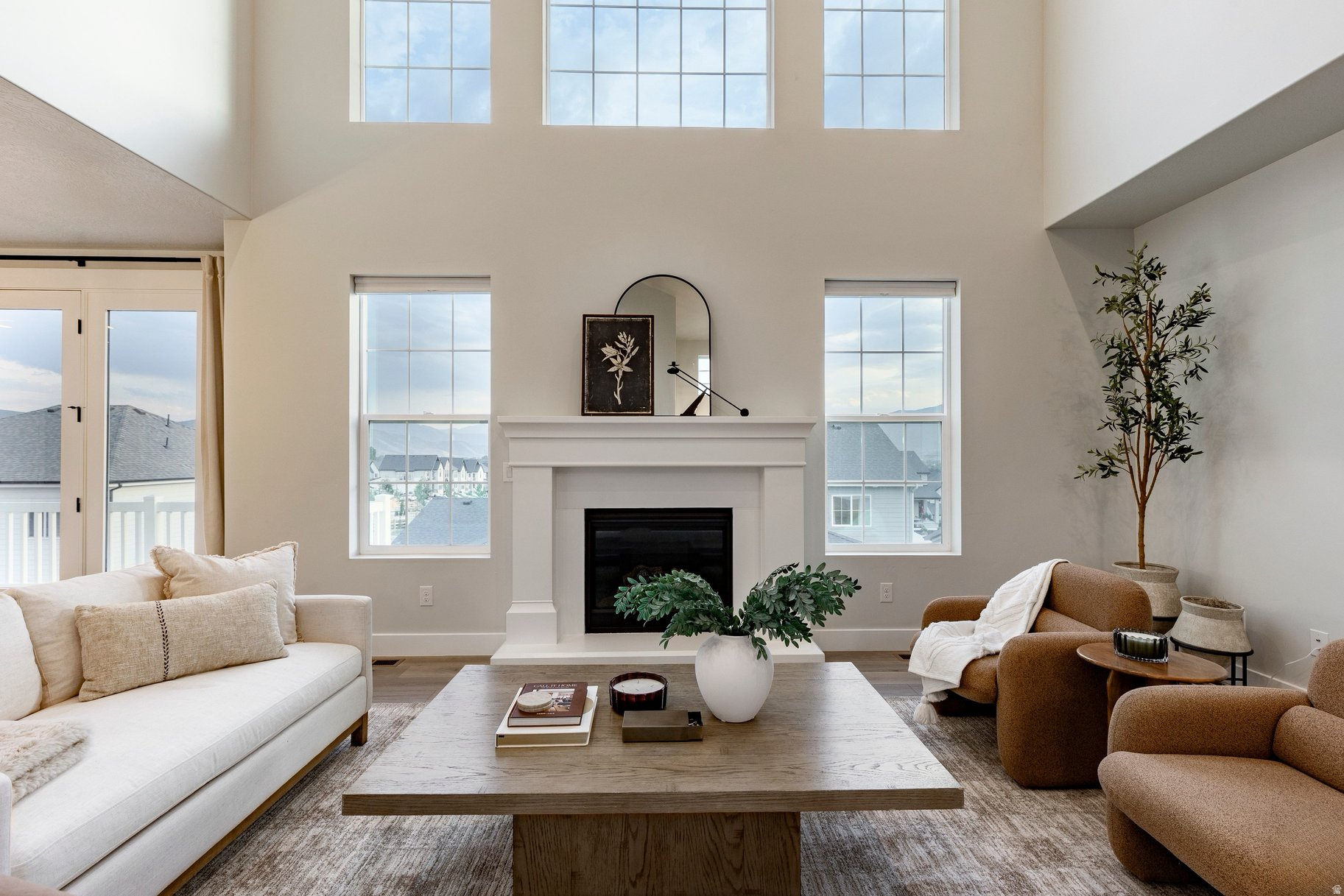 COYOTE RIDGE - Residential