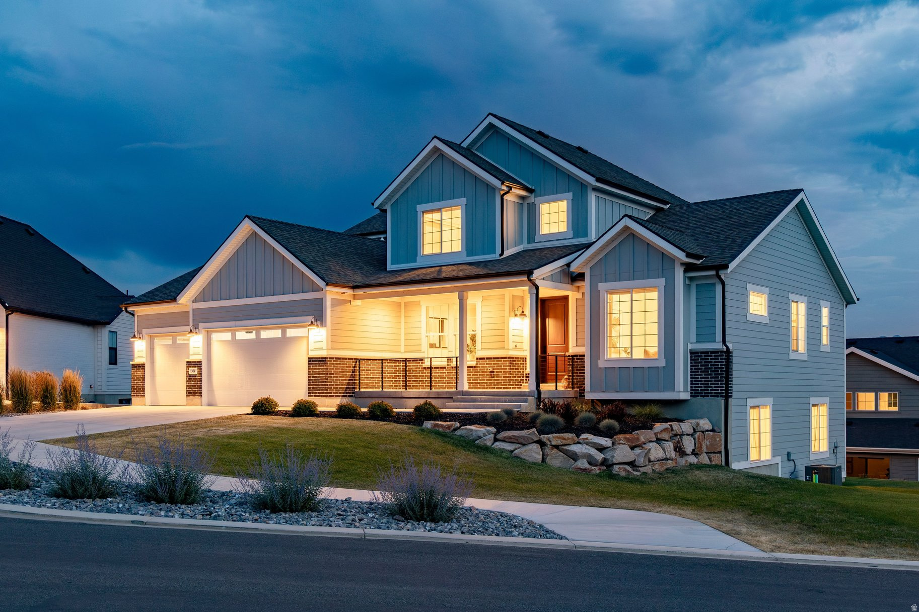 COYOTE RIDGE - Residential