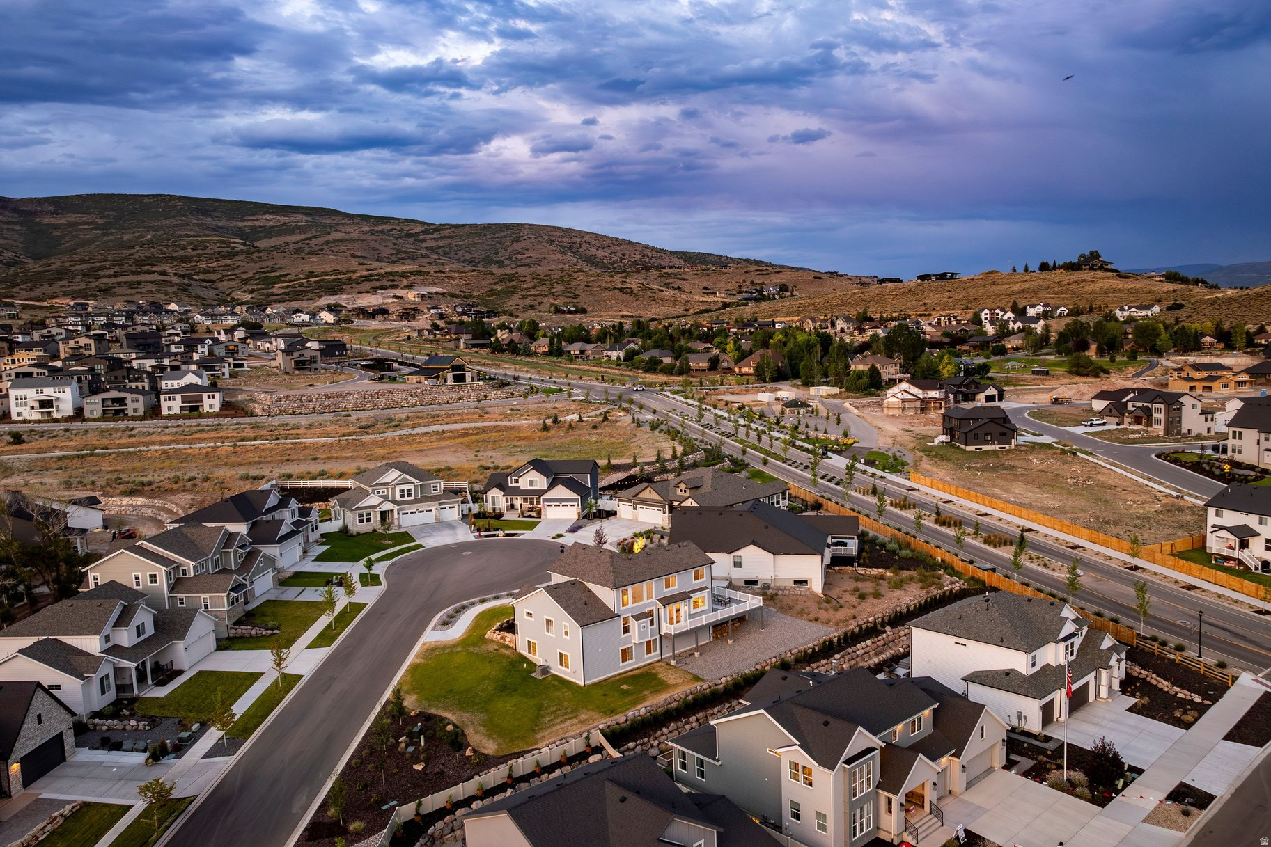 COYOTE RIDGE - Residential