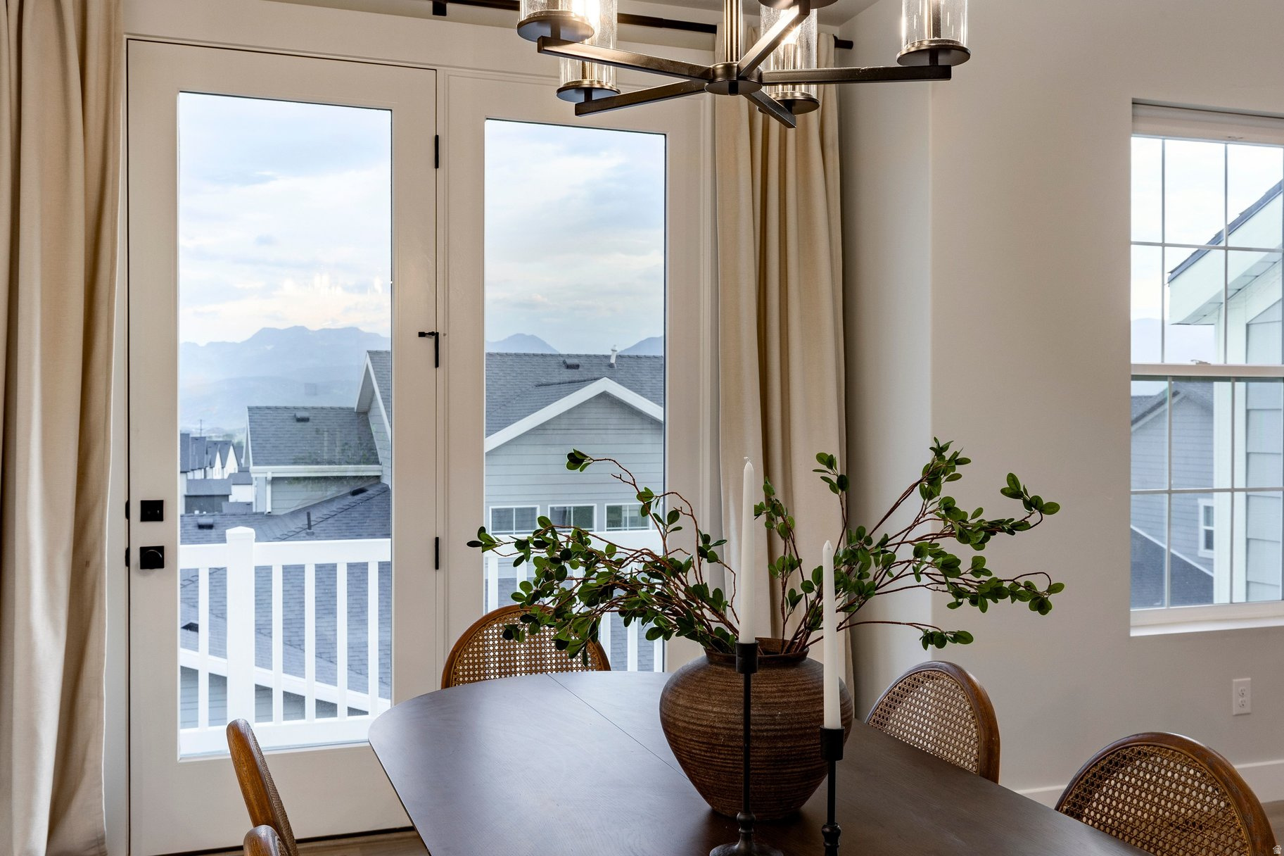 COYOTE RIDGE - Residential