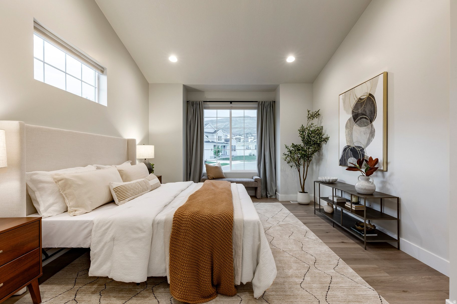 COYOTE RIDGE - Residential
