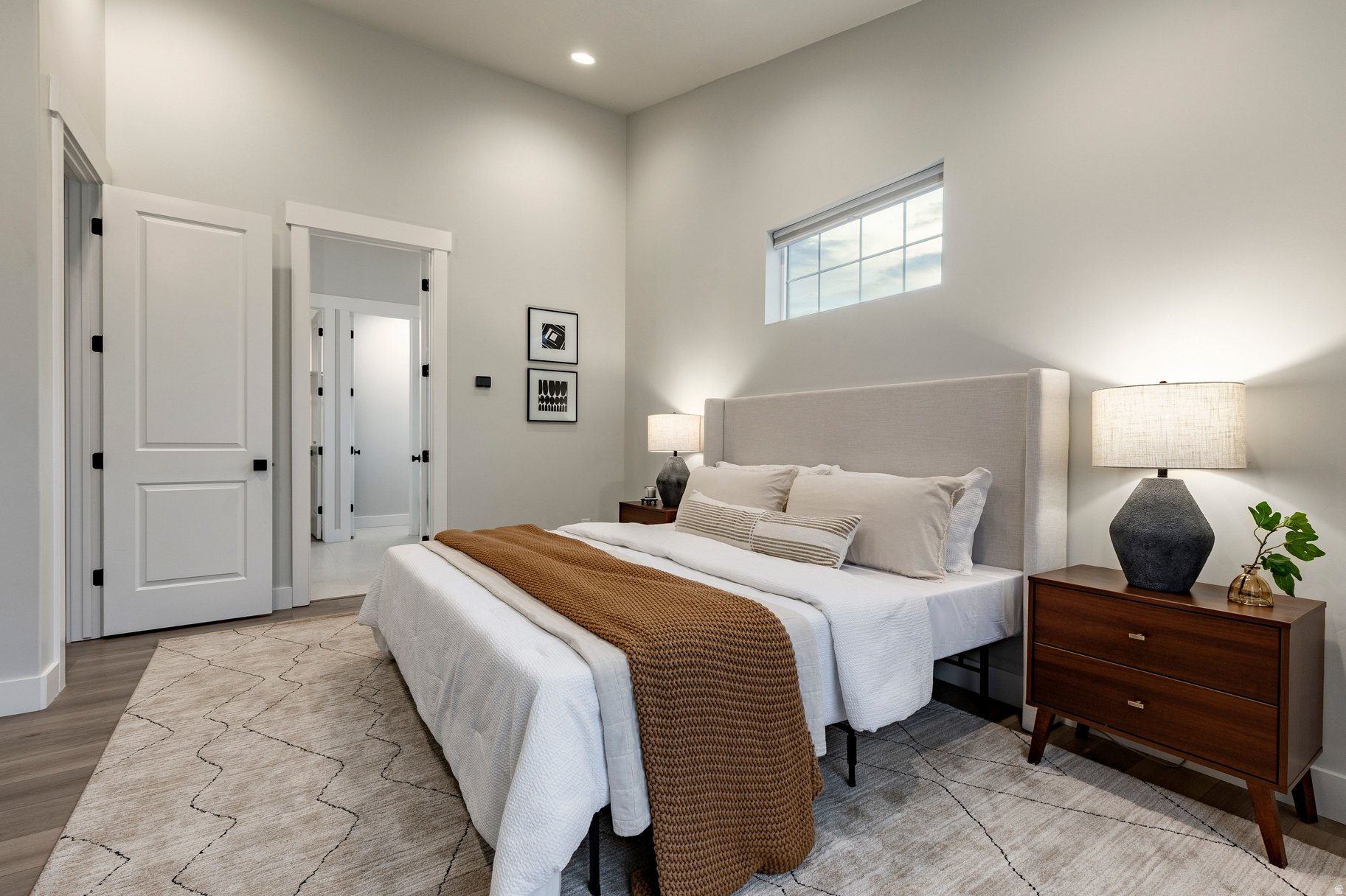 COYOTE RIDGE - Residential