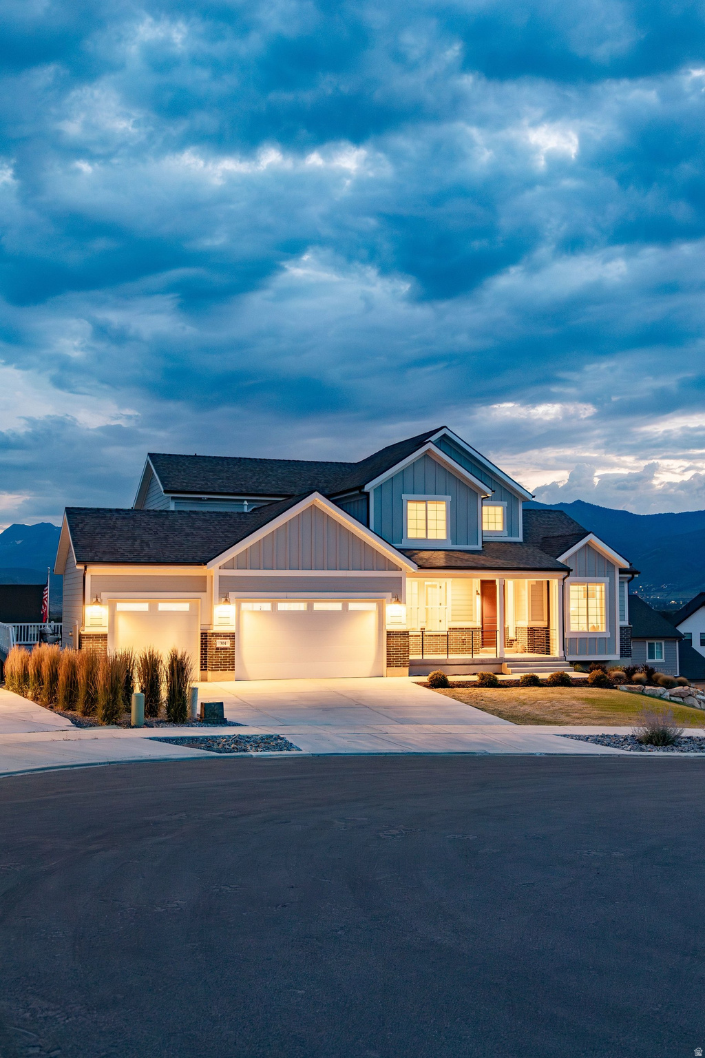 COYOTE RIDGE - Residential
