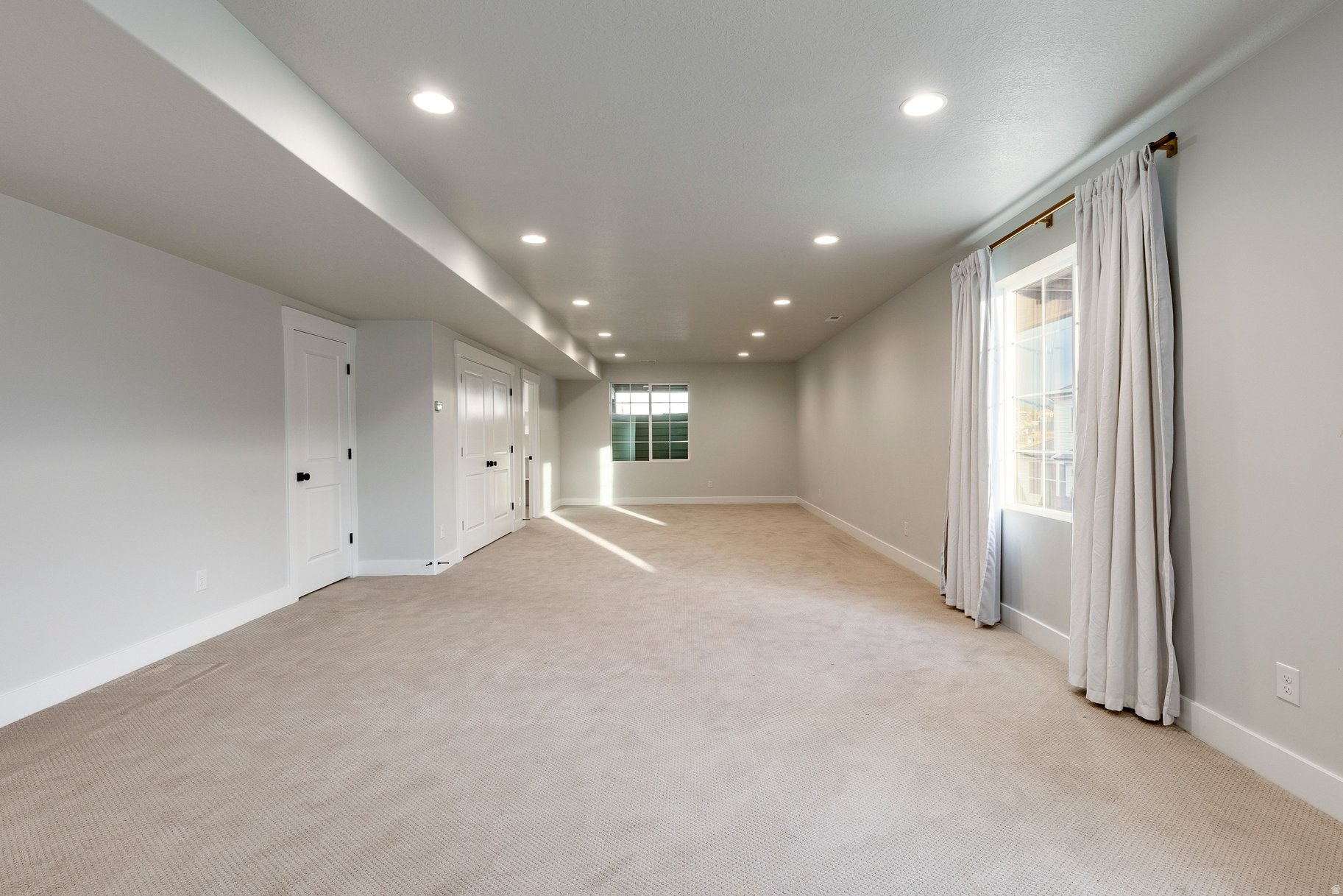 COYOTE RIDGE - Residential