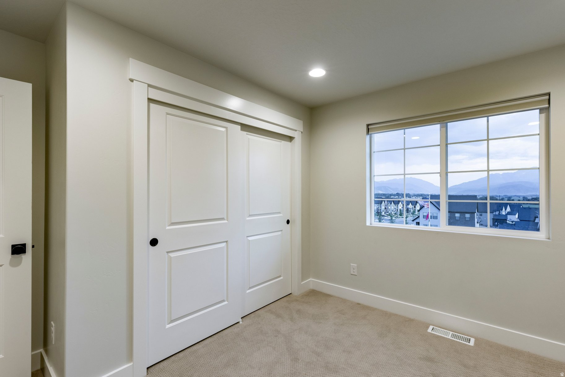 COYOTE RIDGE - Residential