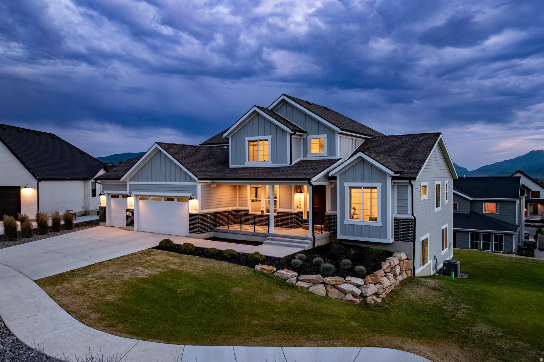 COYOTE RIDGE - Residential