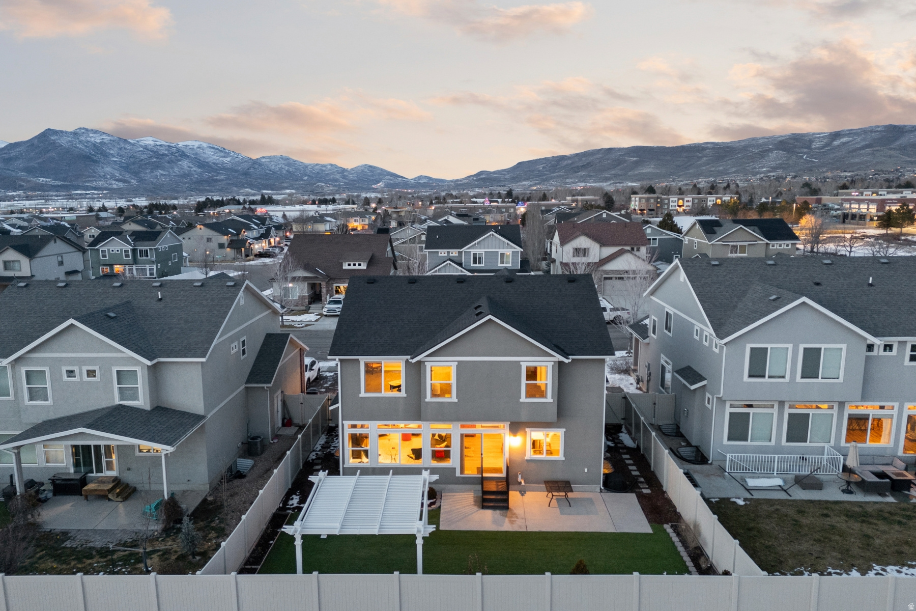 VALLEY STATION - Residential