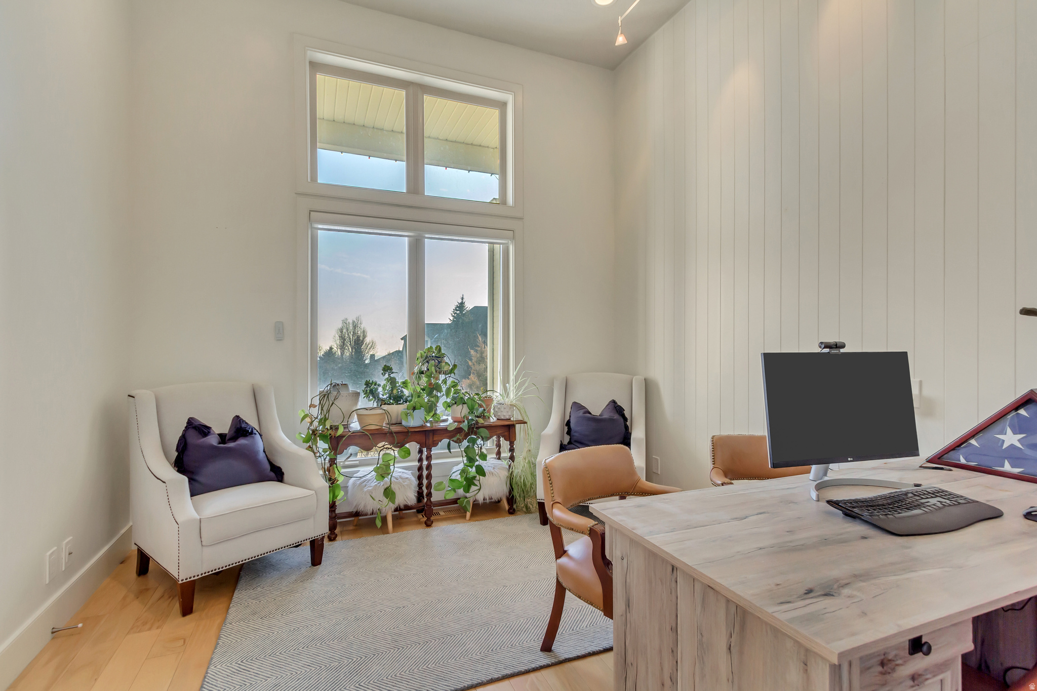 BEACON HILL THE HIGHLANDS - Residential