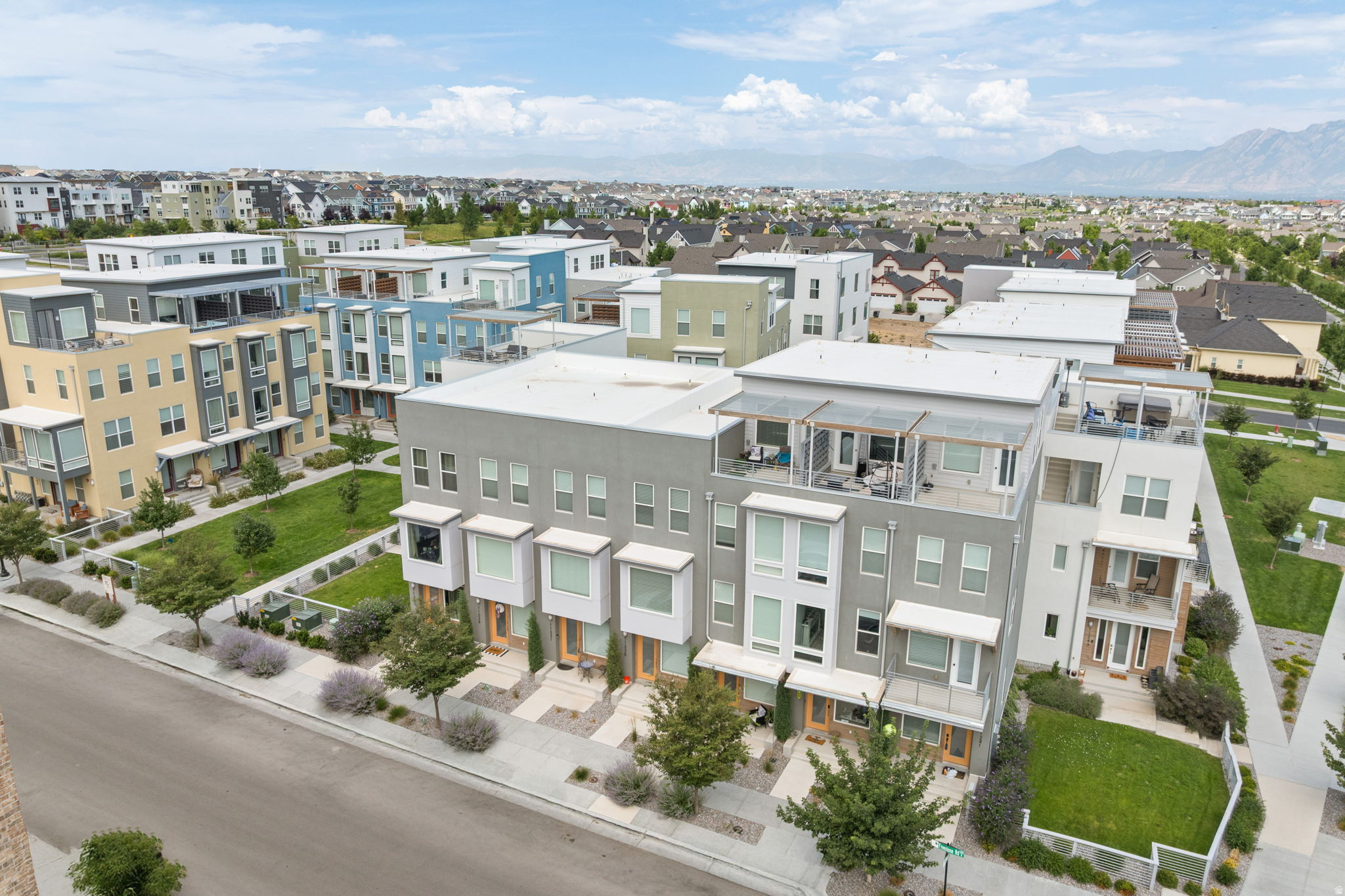DAYBREAK  - URBAN TOWNHOMES - SEGO - Residential