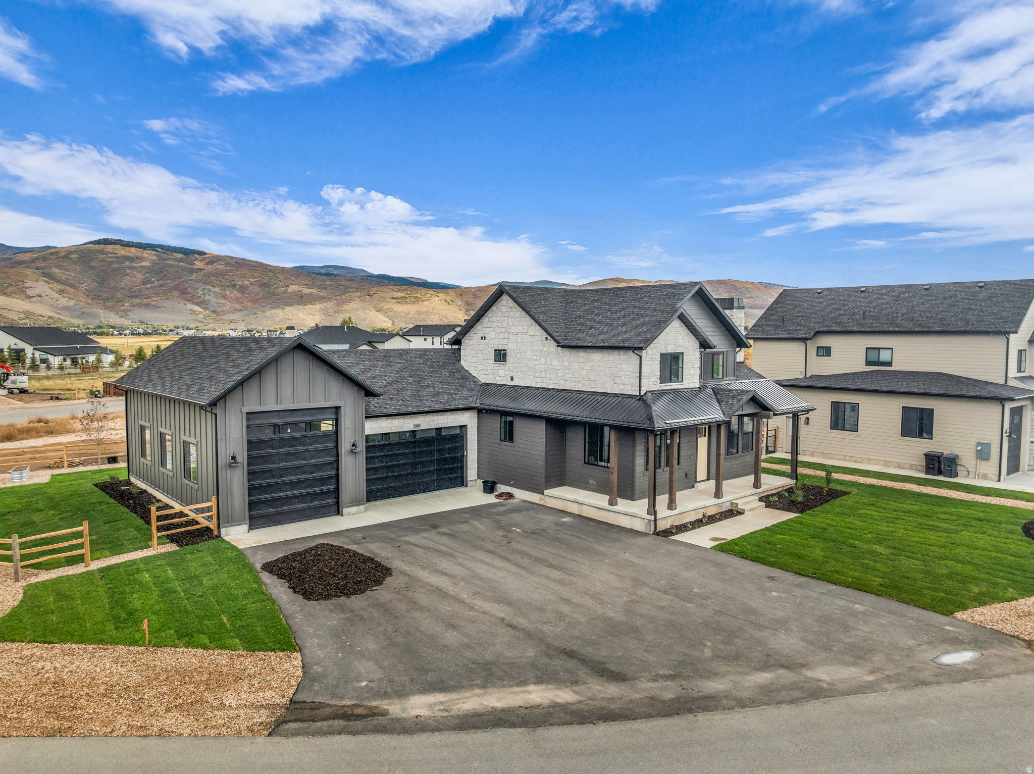 HART CROSSING - Residential