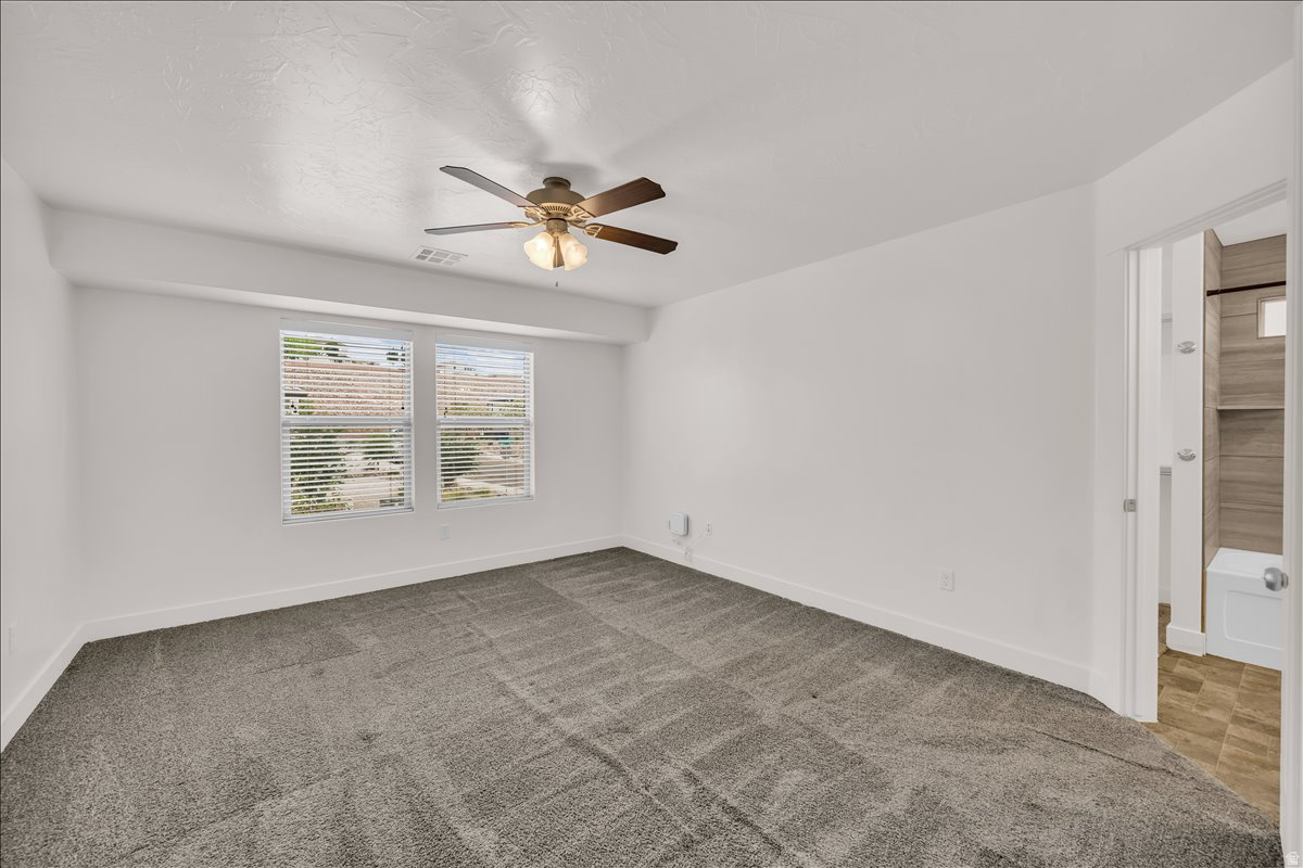 DESERT BLUFF AT DESERT CANYONS TOWNHOMES - Residential