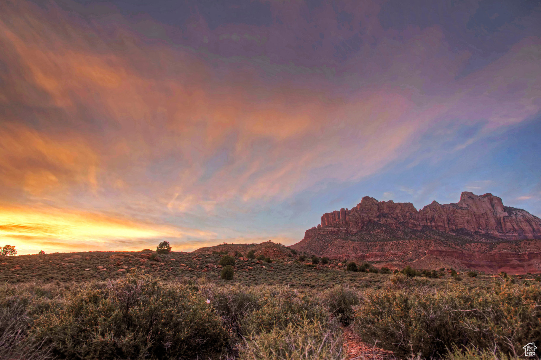 CANYON POINT - Land