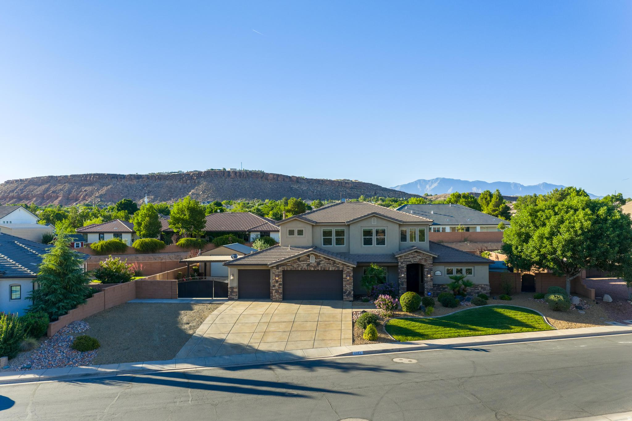 COYOTE SPRINGS - Residential