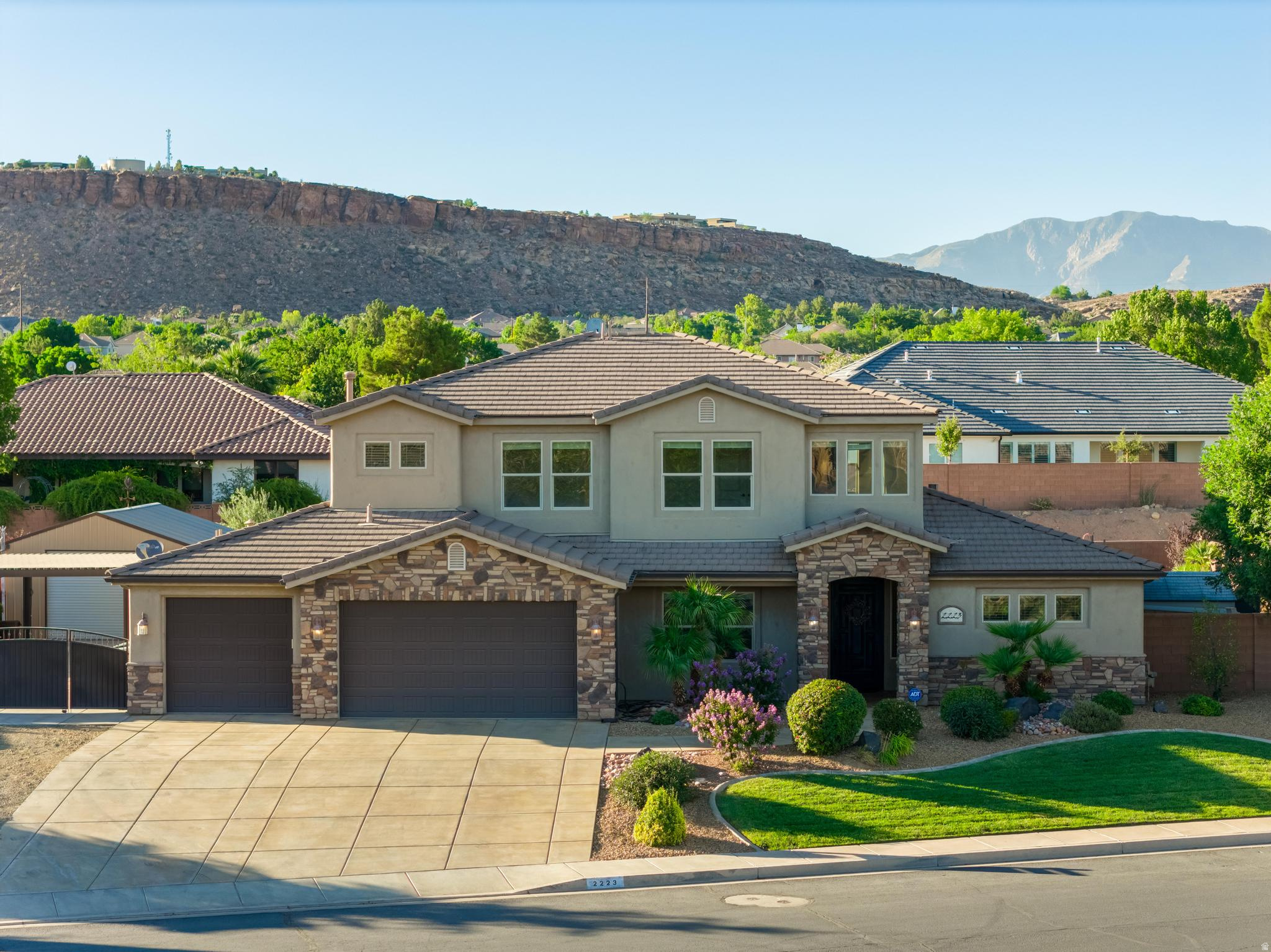 COYOTE SPRINGS - Residential
